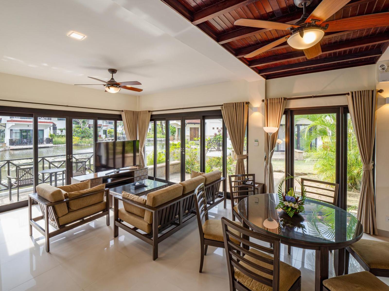 Three-Bedroom Family Villa photo 1