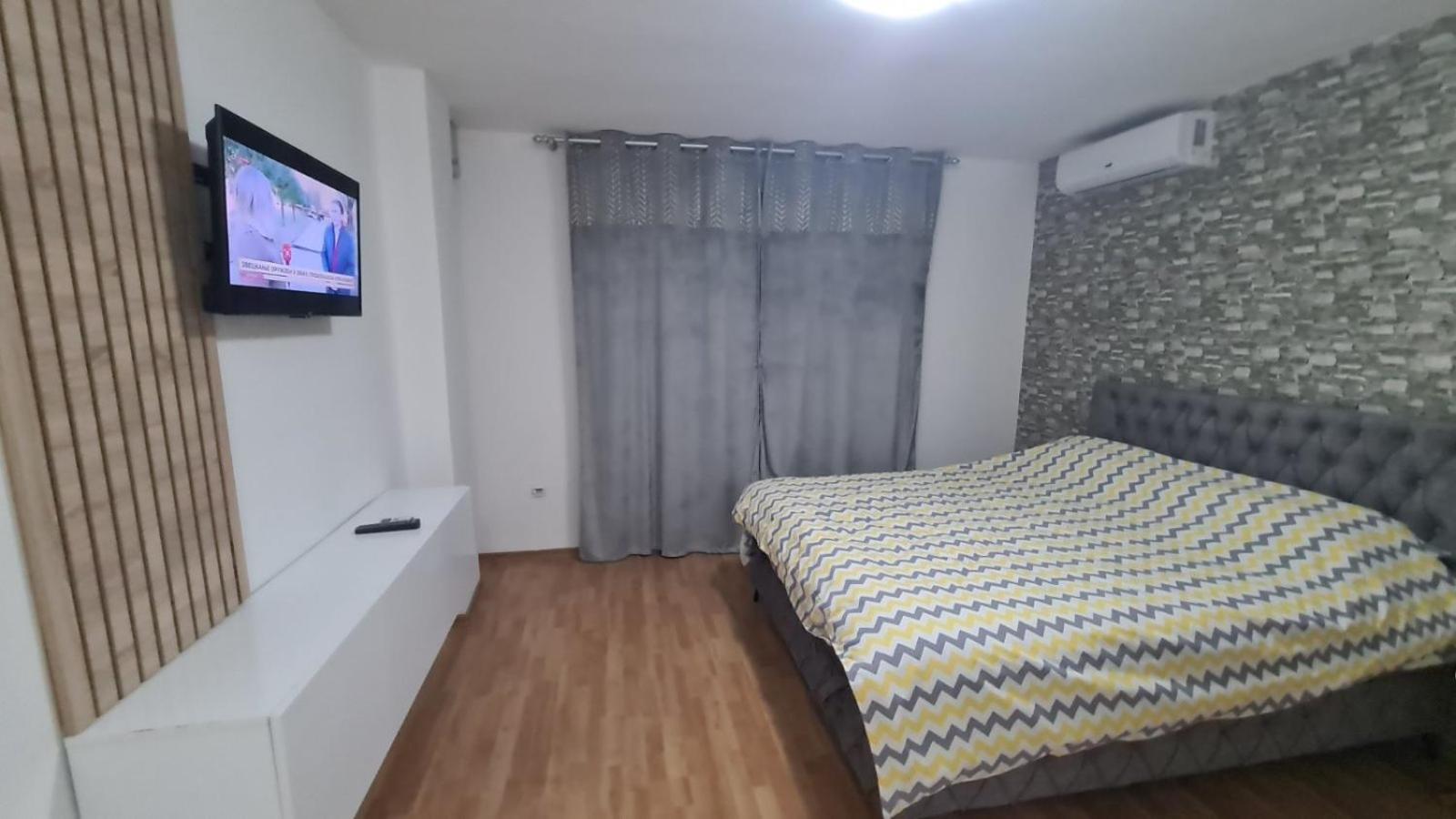 Apartment photo 3