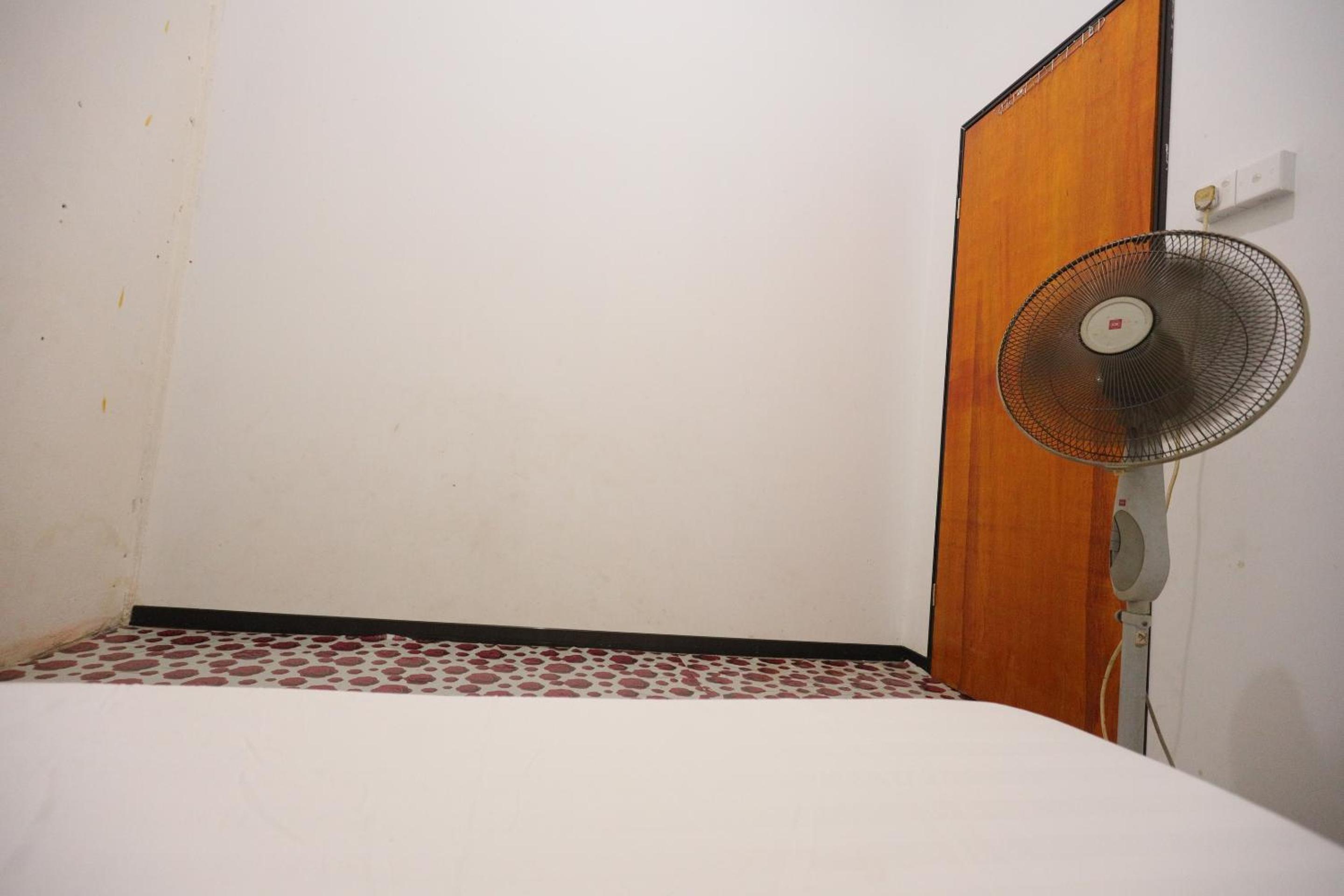 Double Room - Photo 8