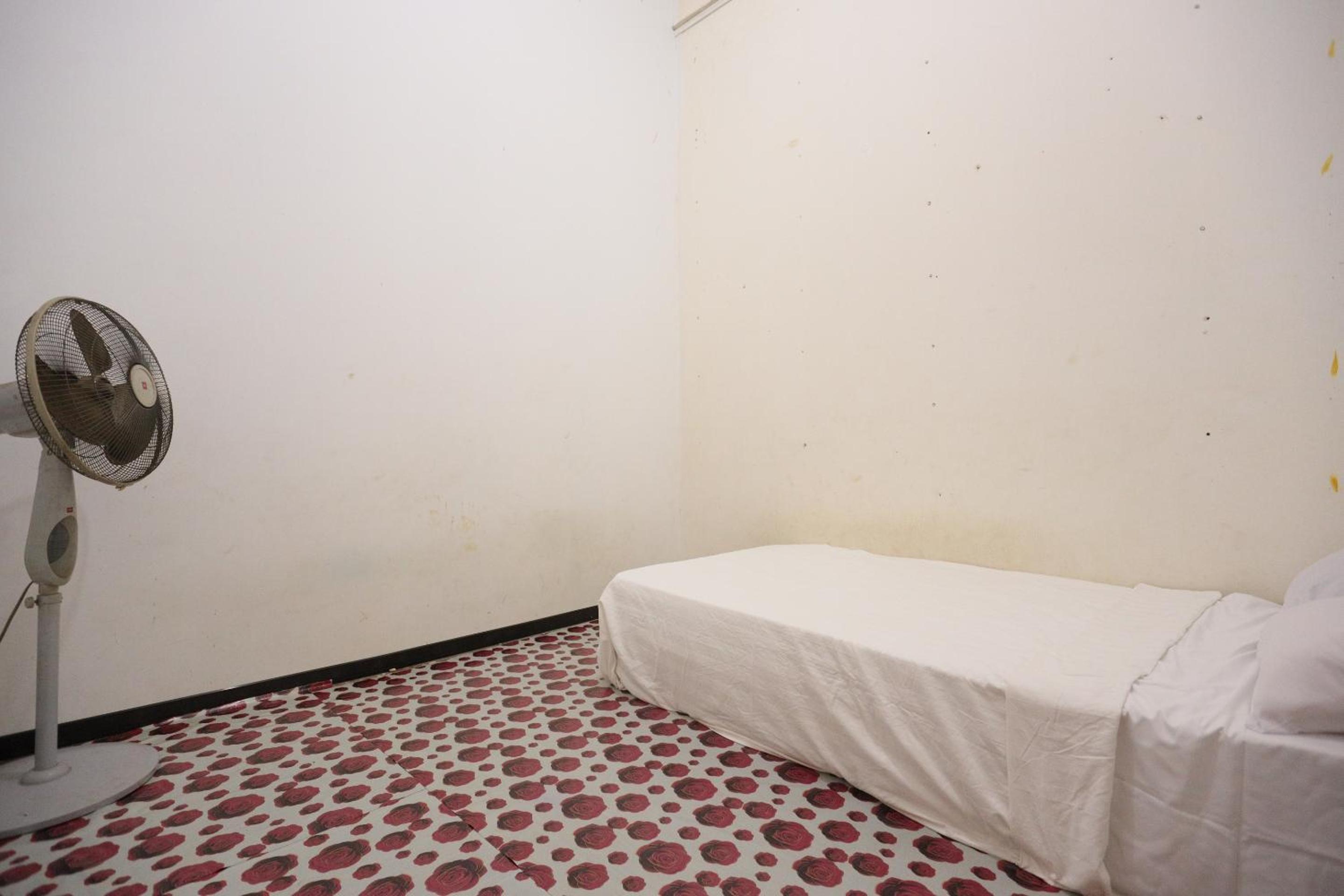 Double Room - Photo 11