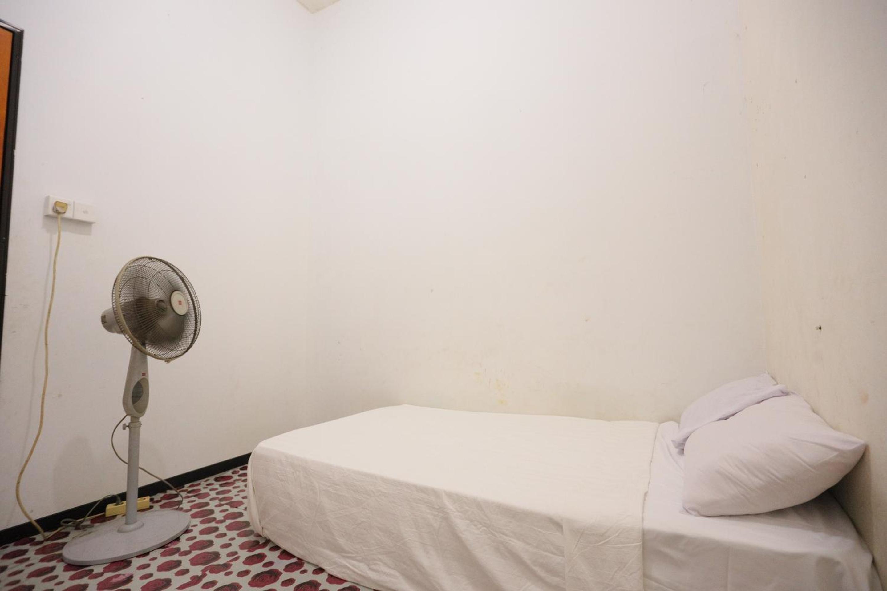 Double Room - Photo 3