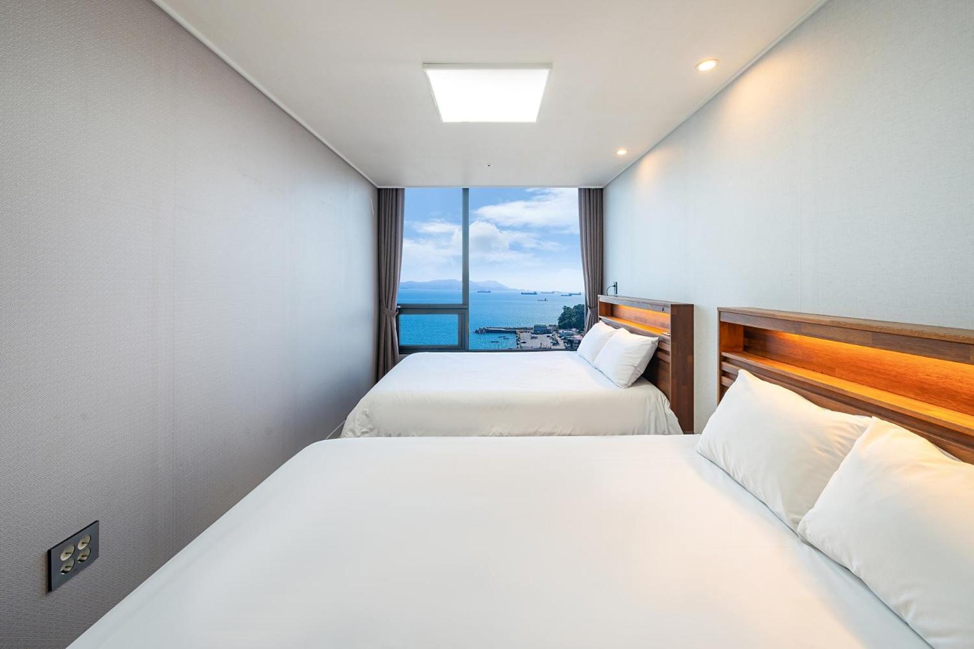 Family Room with Sea View 2FL photo 3