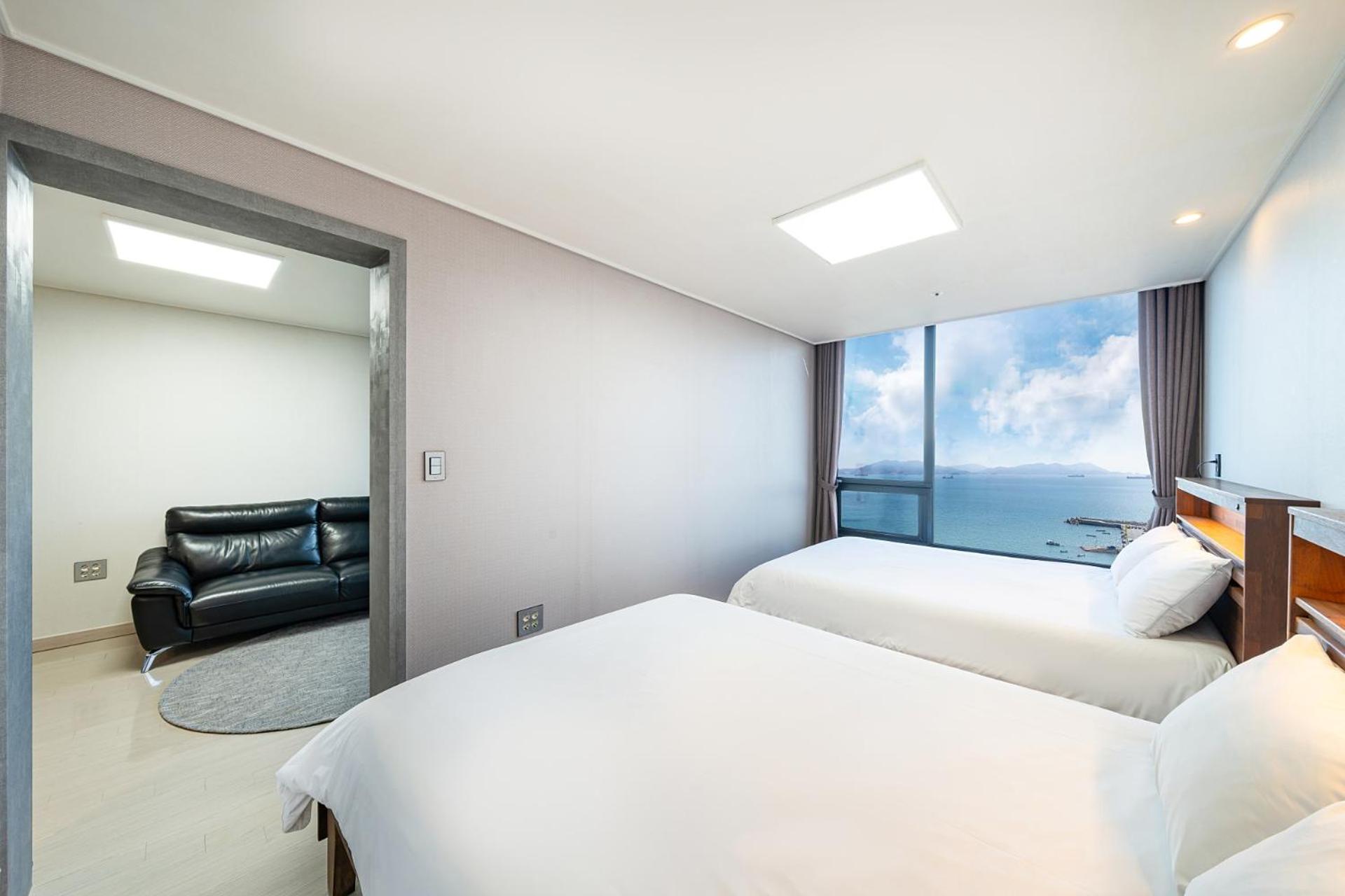 Family Room with Sea View 3FL photo 1
