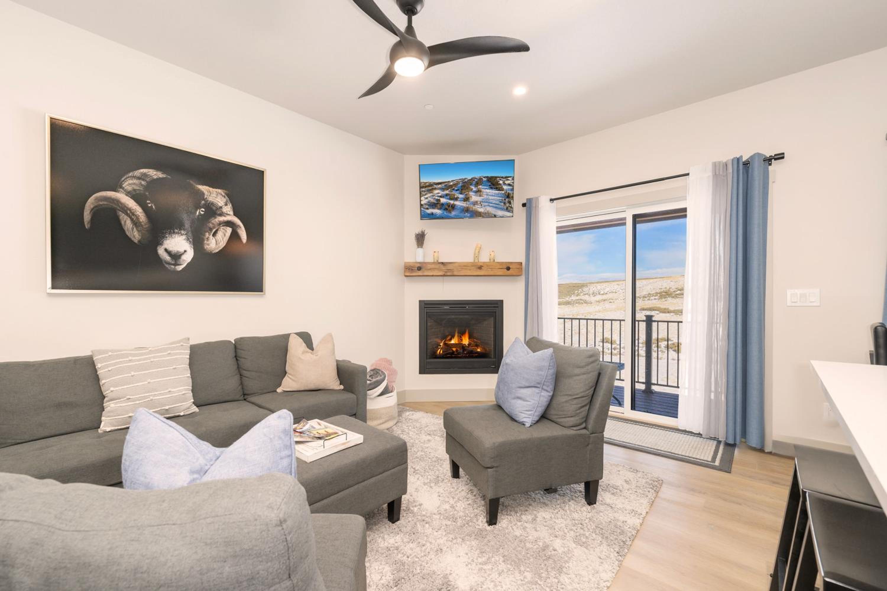 Three-Bedroom House photo 1