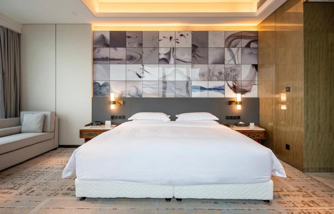 Deluxe Queen Room photo 3