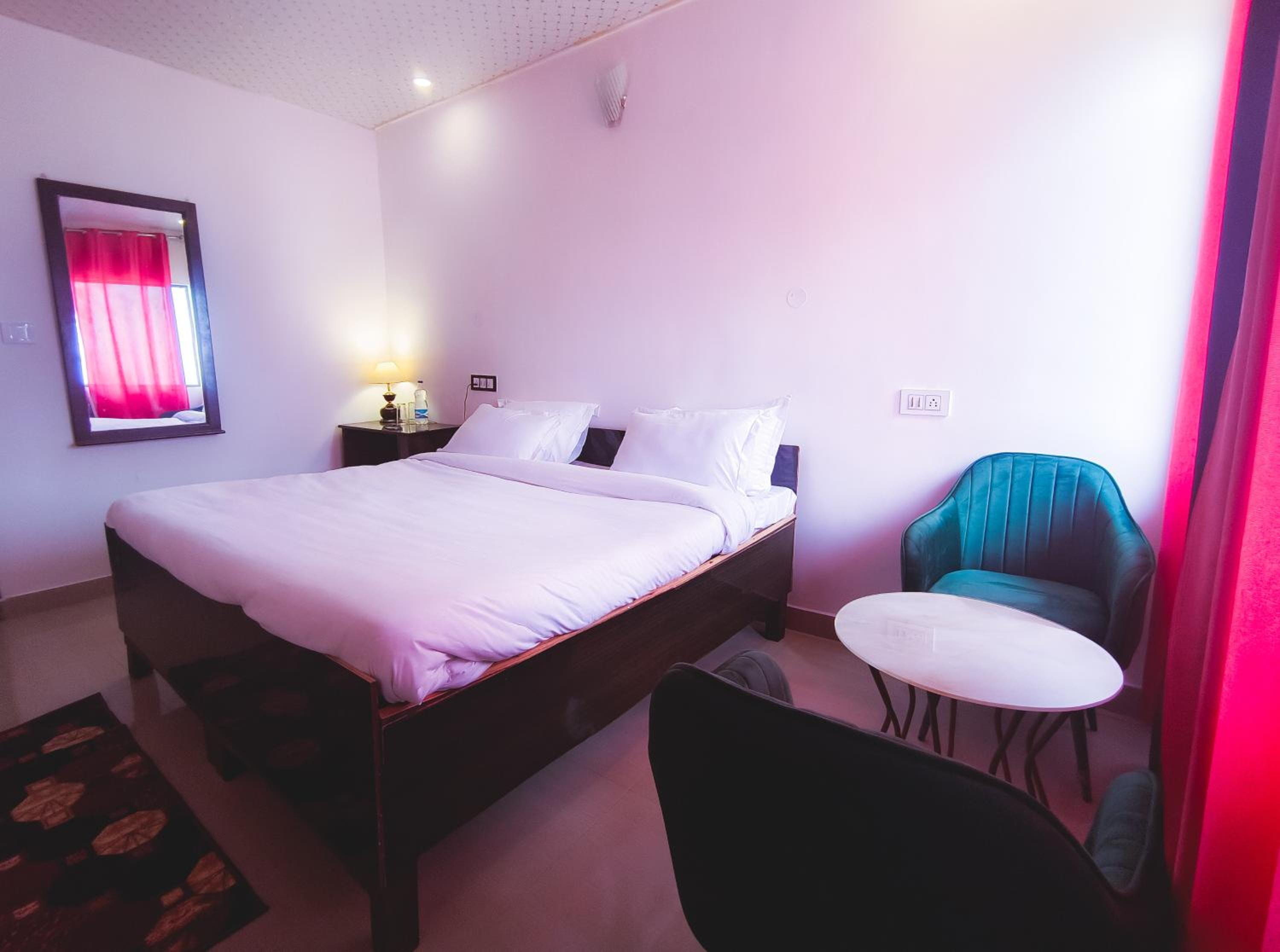 Deluxe Double Room photo 3
