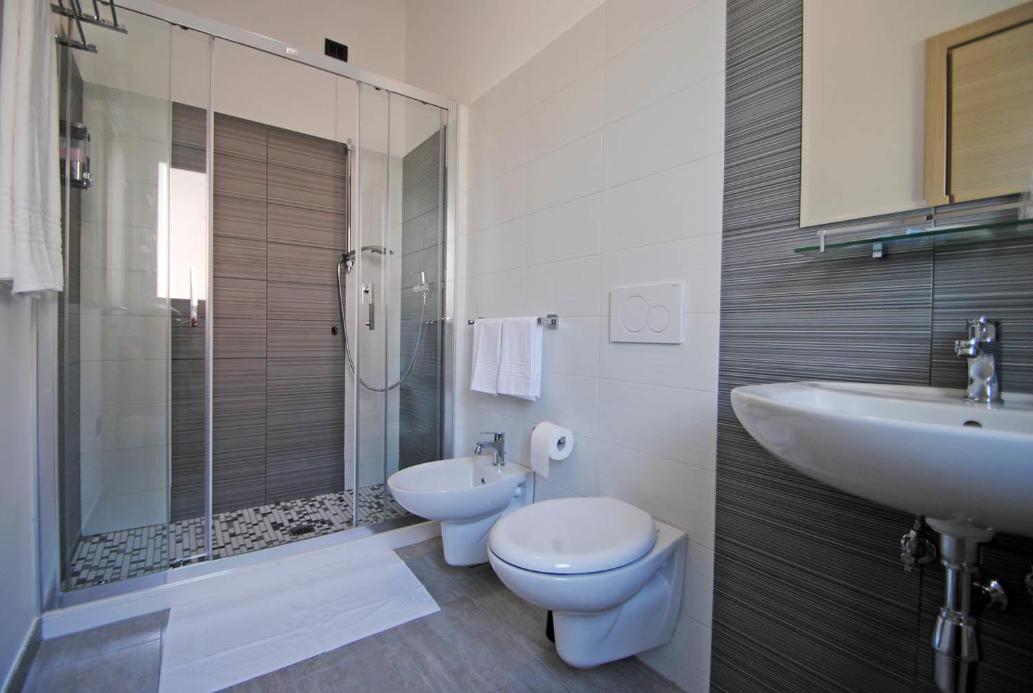 Double Room - Photo 3