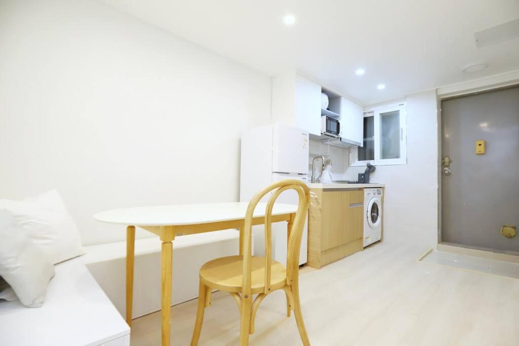 Two-Bedroom Apartment - Photo 14