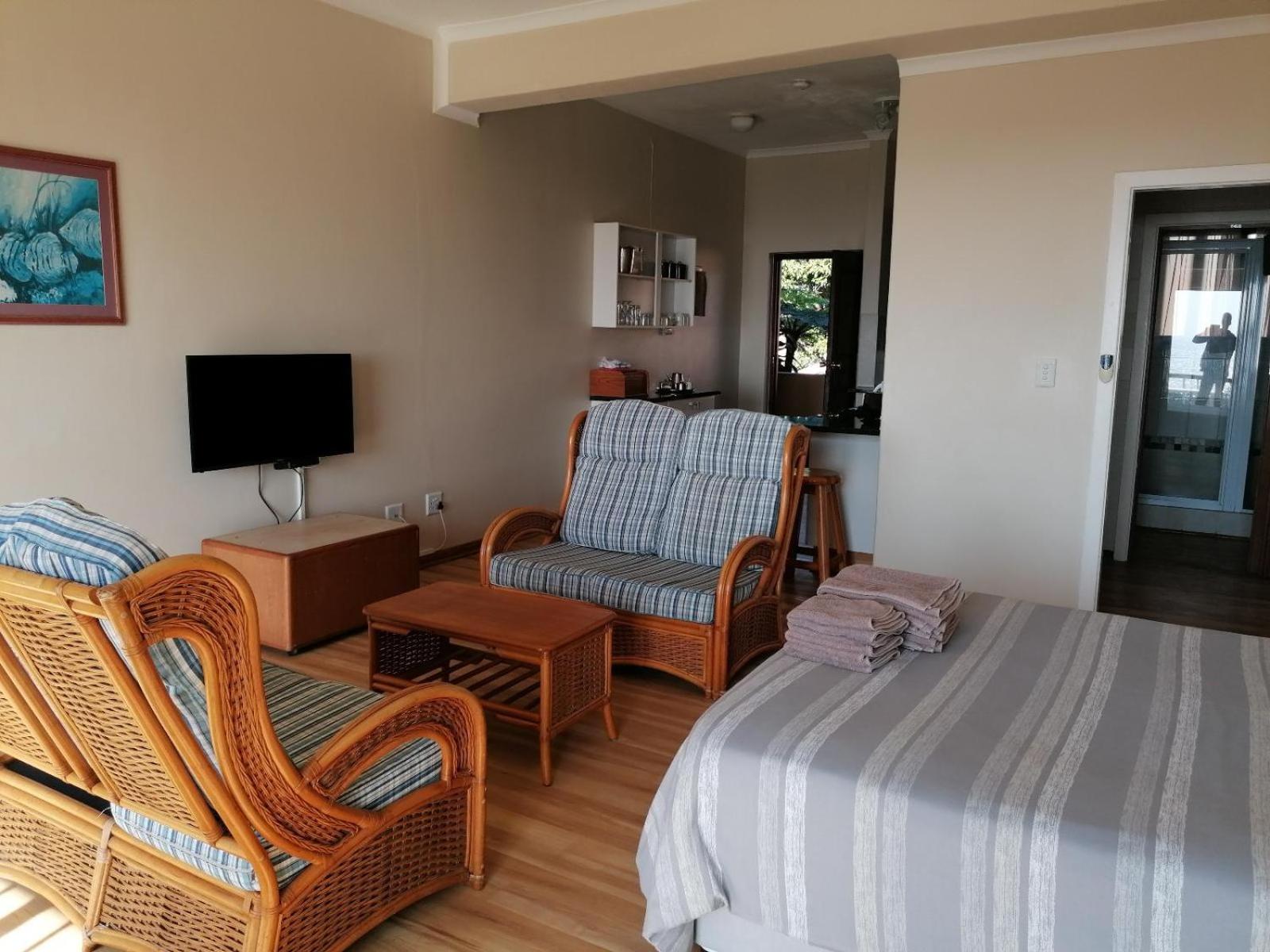 Studio Apartment photo 3