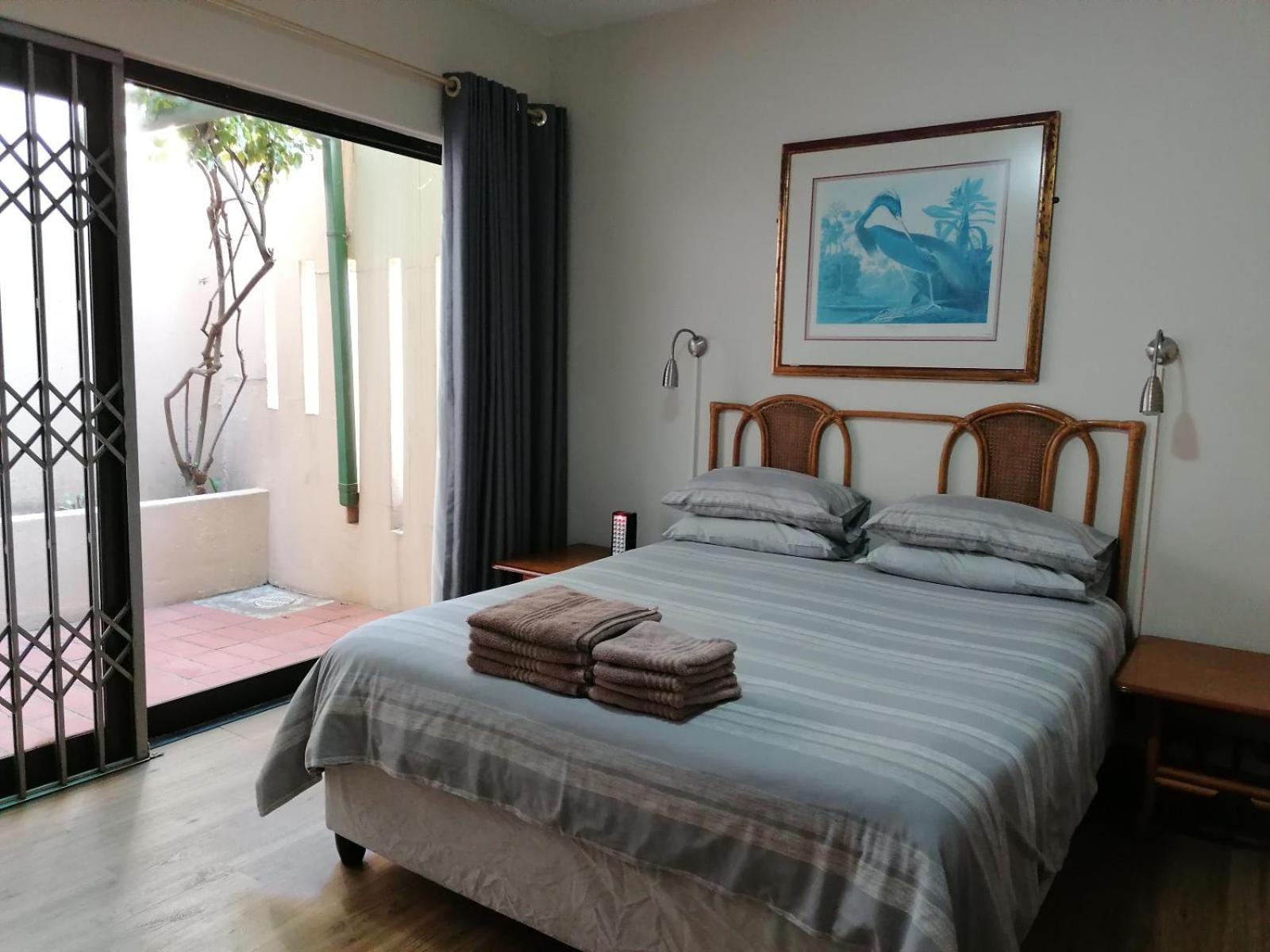 One-Bedroom Apartment with Sea View