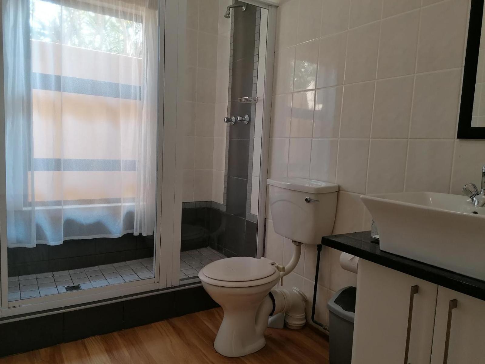 One-Bedroom Apartment with Sea View photo 2