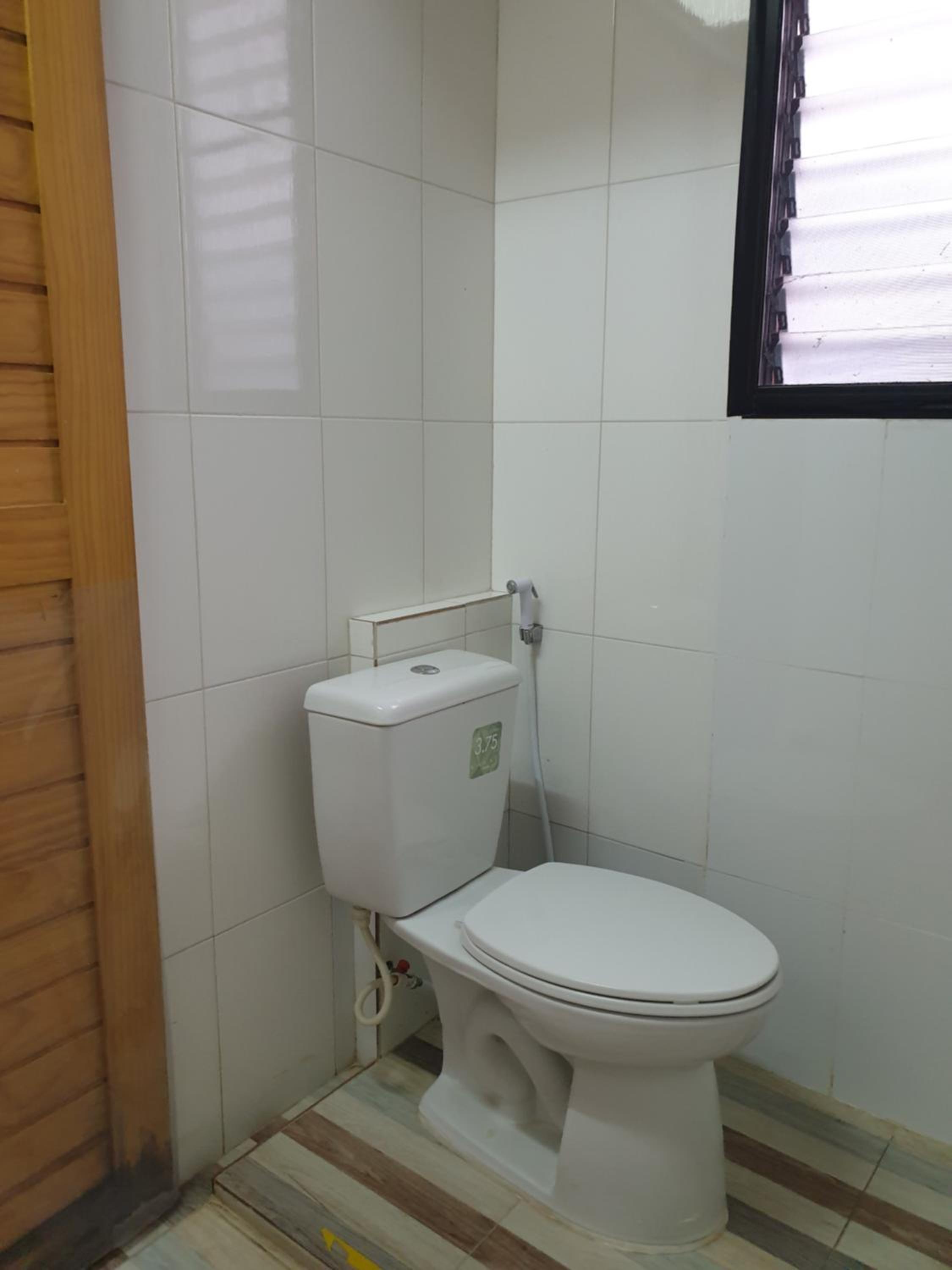 Double Room with Private Bathroom - Photo 4