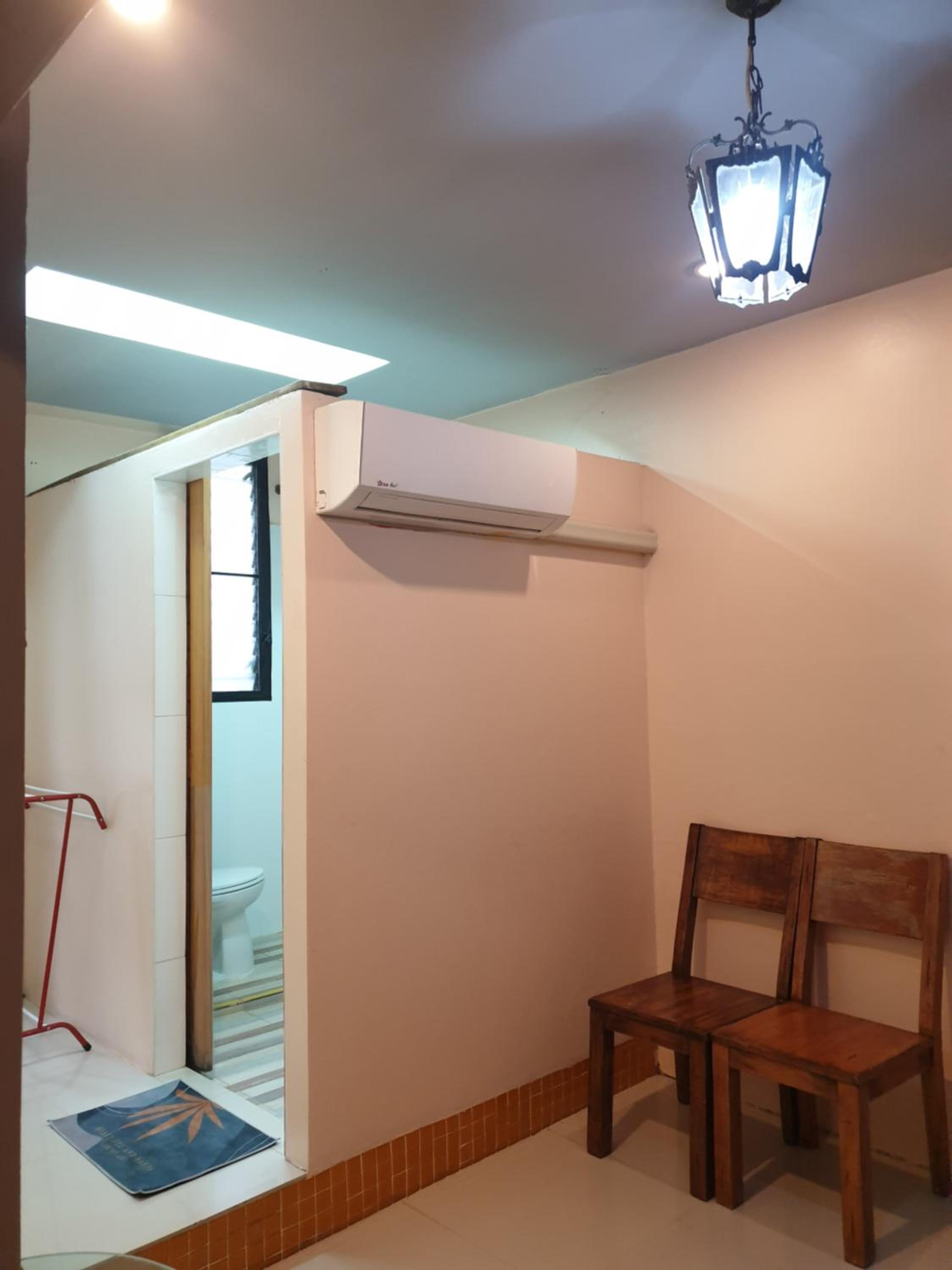 Double Room with Private Bathroom - Photo 11
