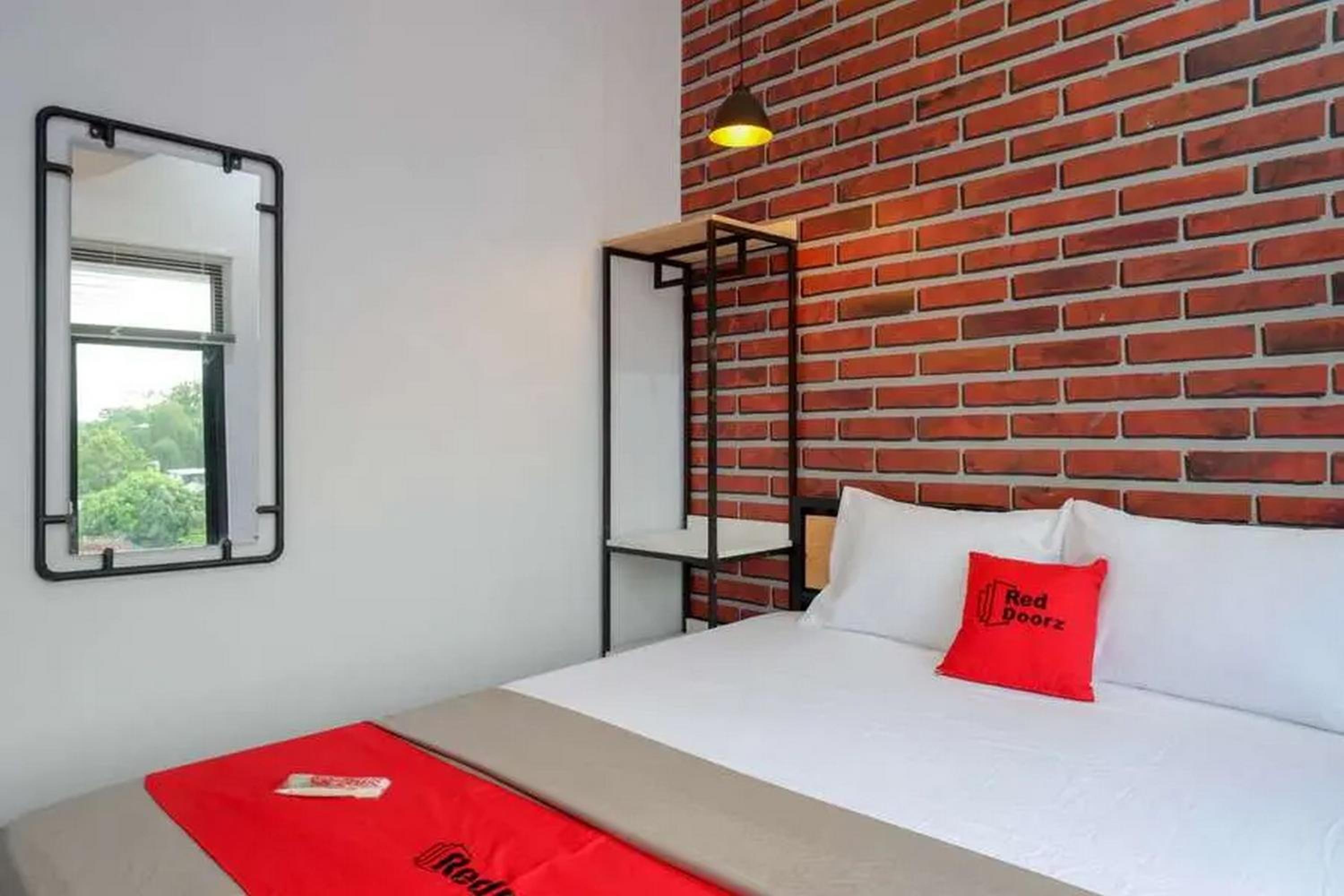 Double Room - Photo 8