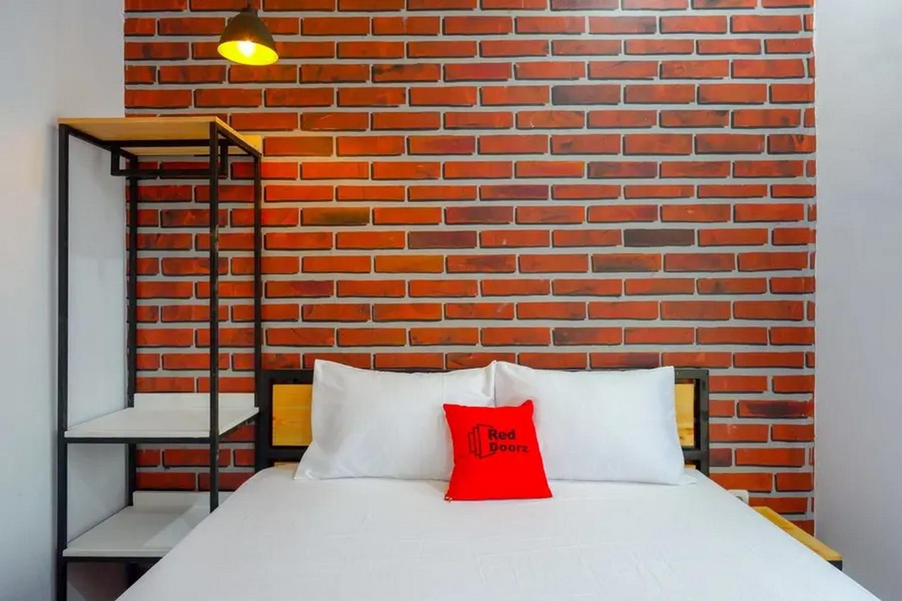 Double Room - Photo 6