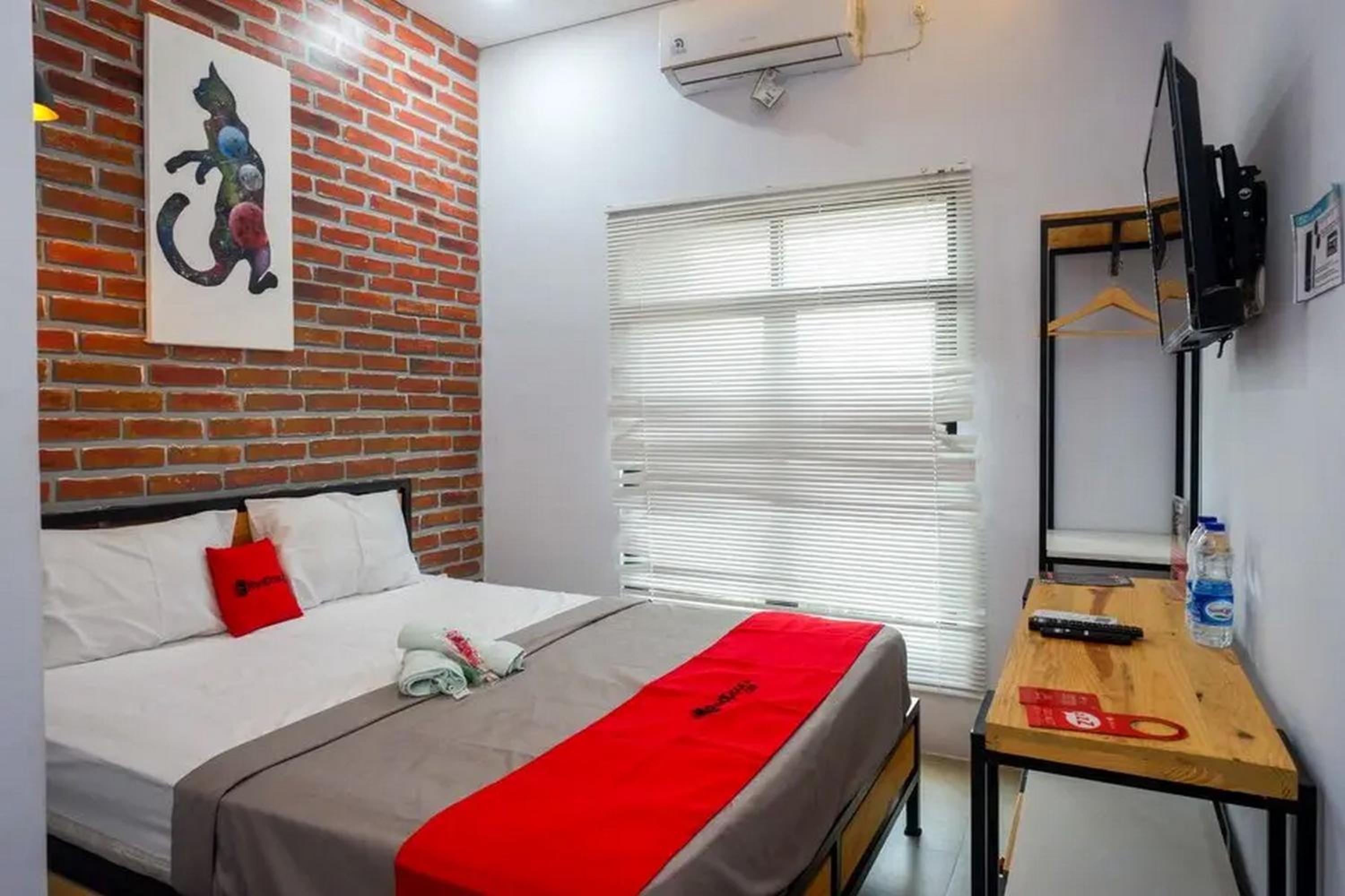 Double Room - Photo 17