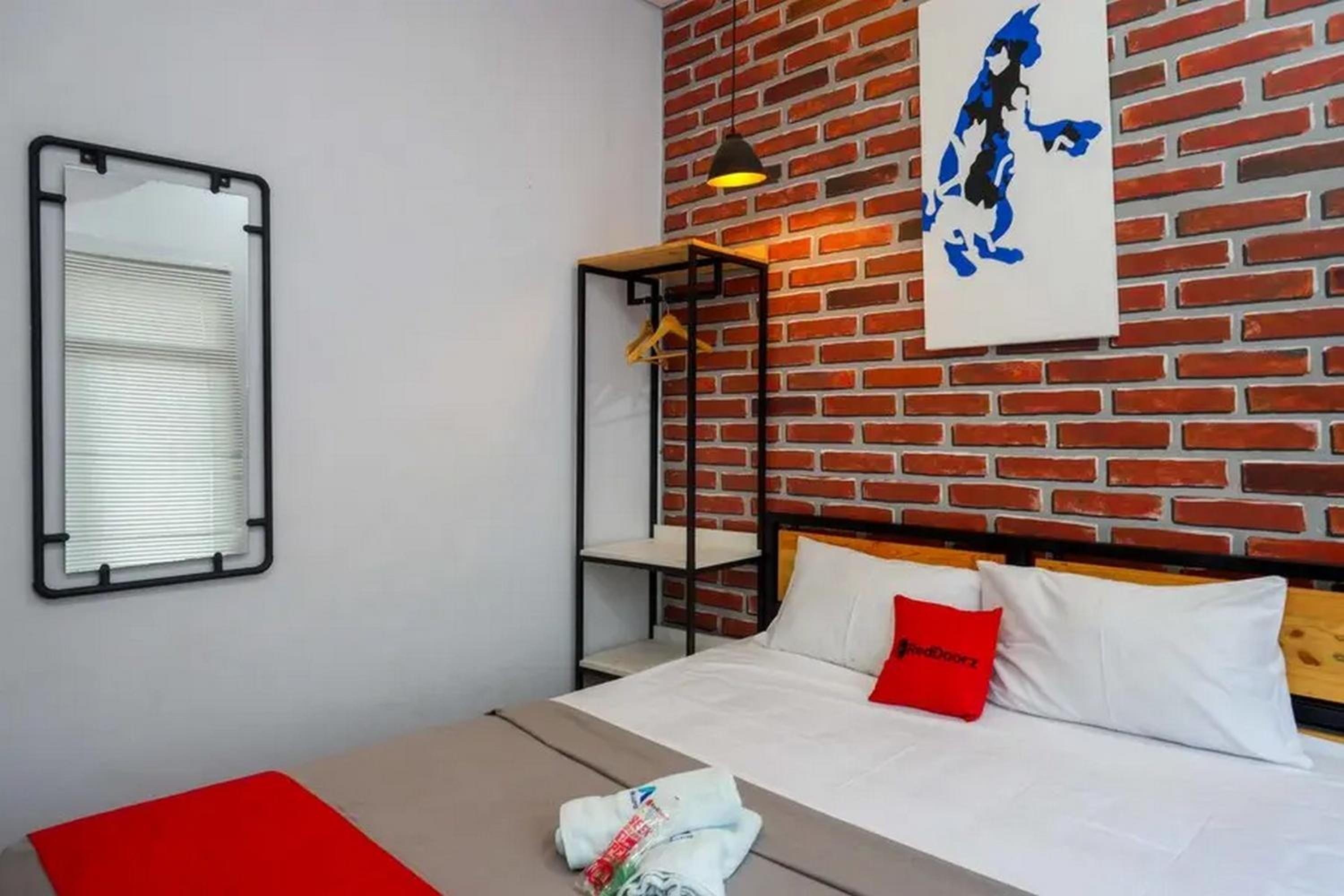Double Room - Photo 15