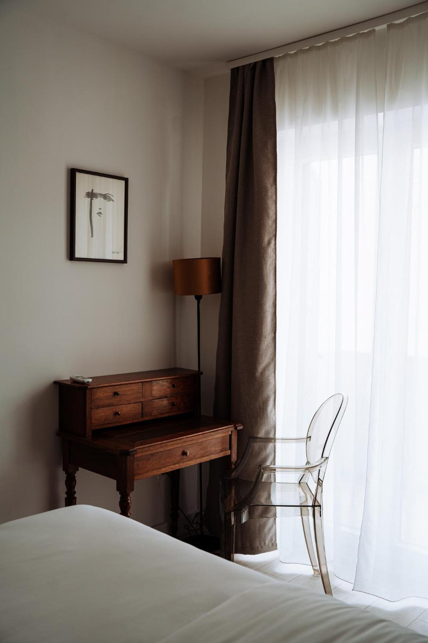 Double Room - Photo 3