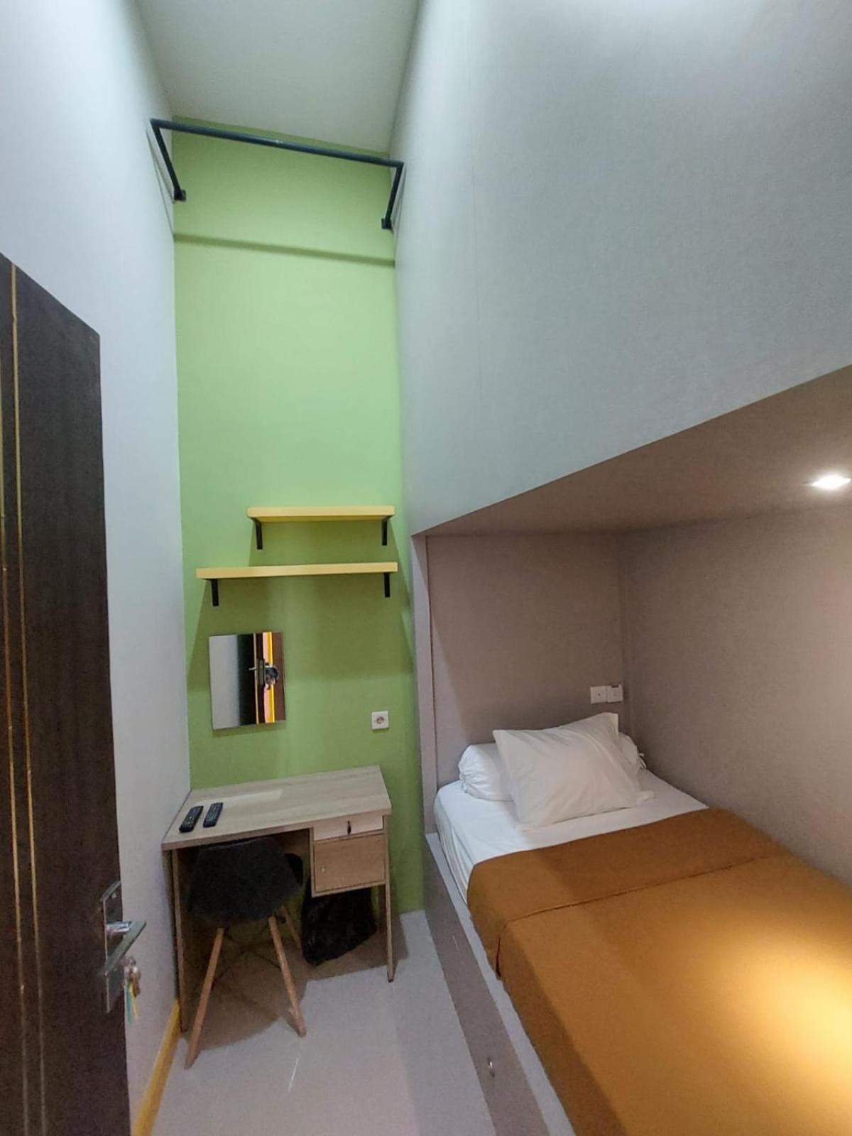 Single Room photo 3