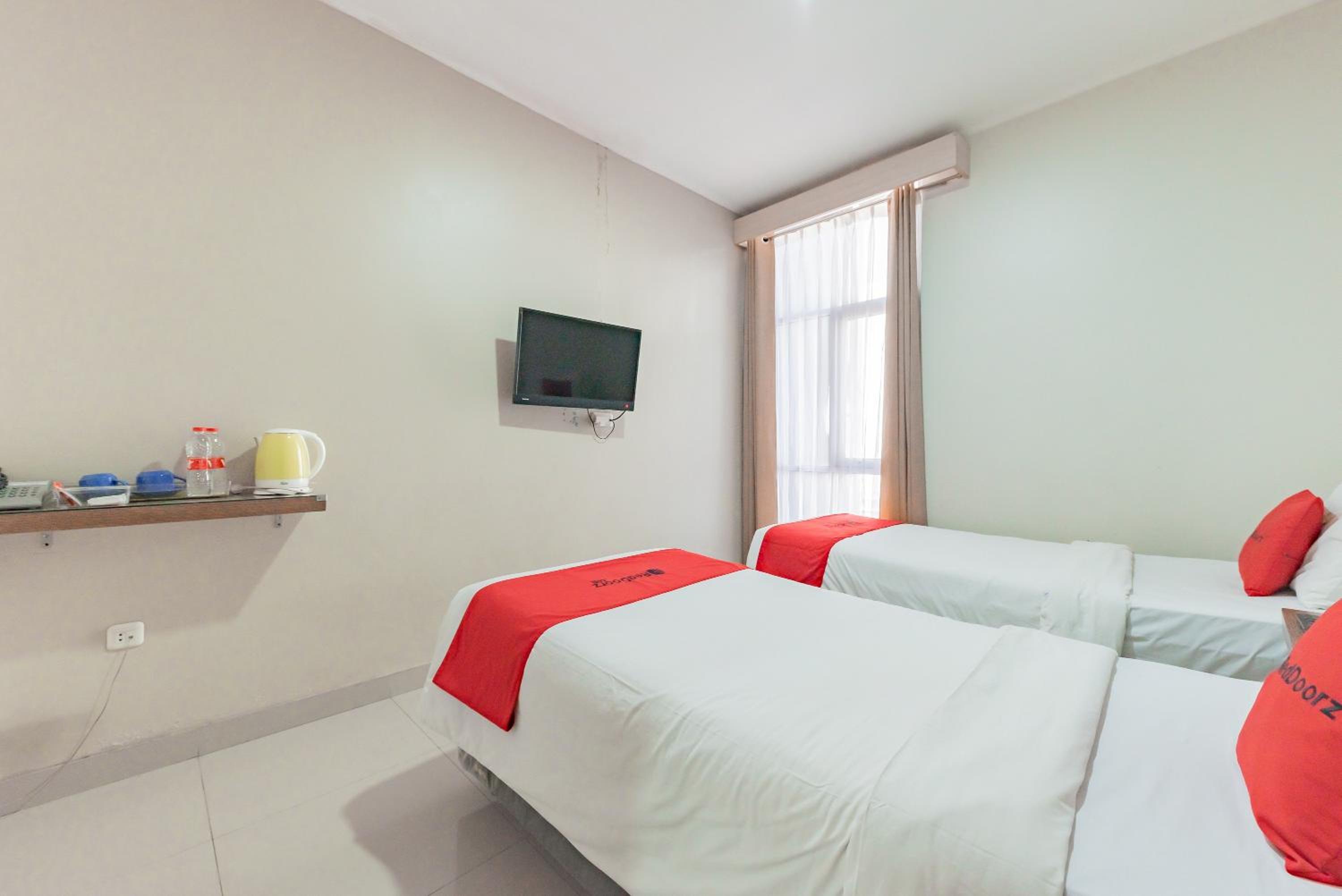 Twin Room - Photo 5