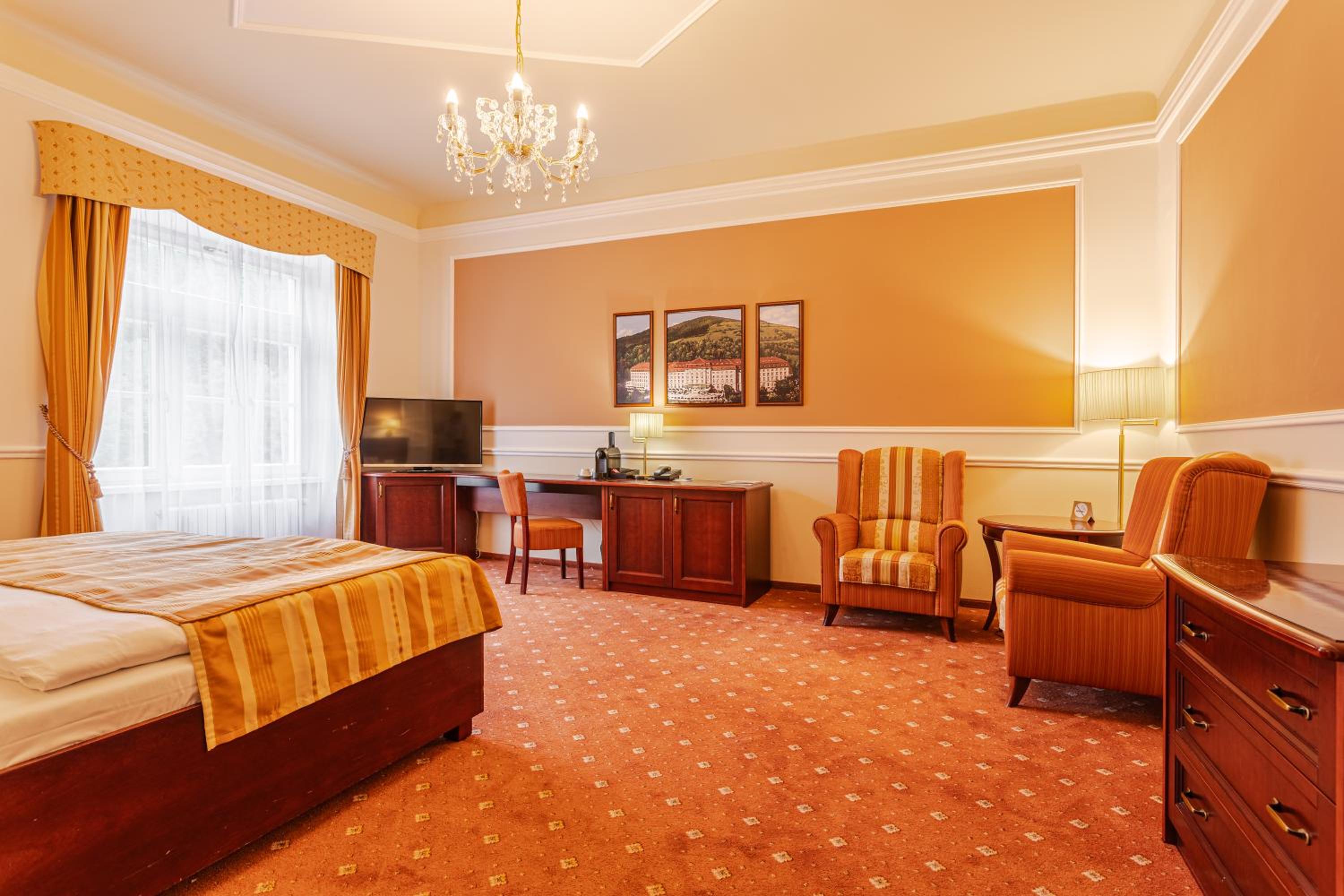 Superior Double or Twin Room - Photo 3