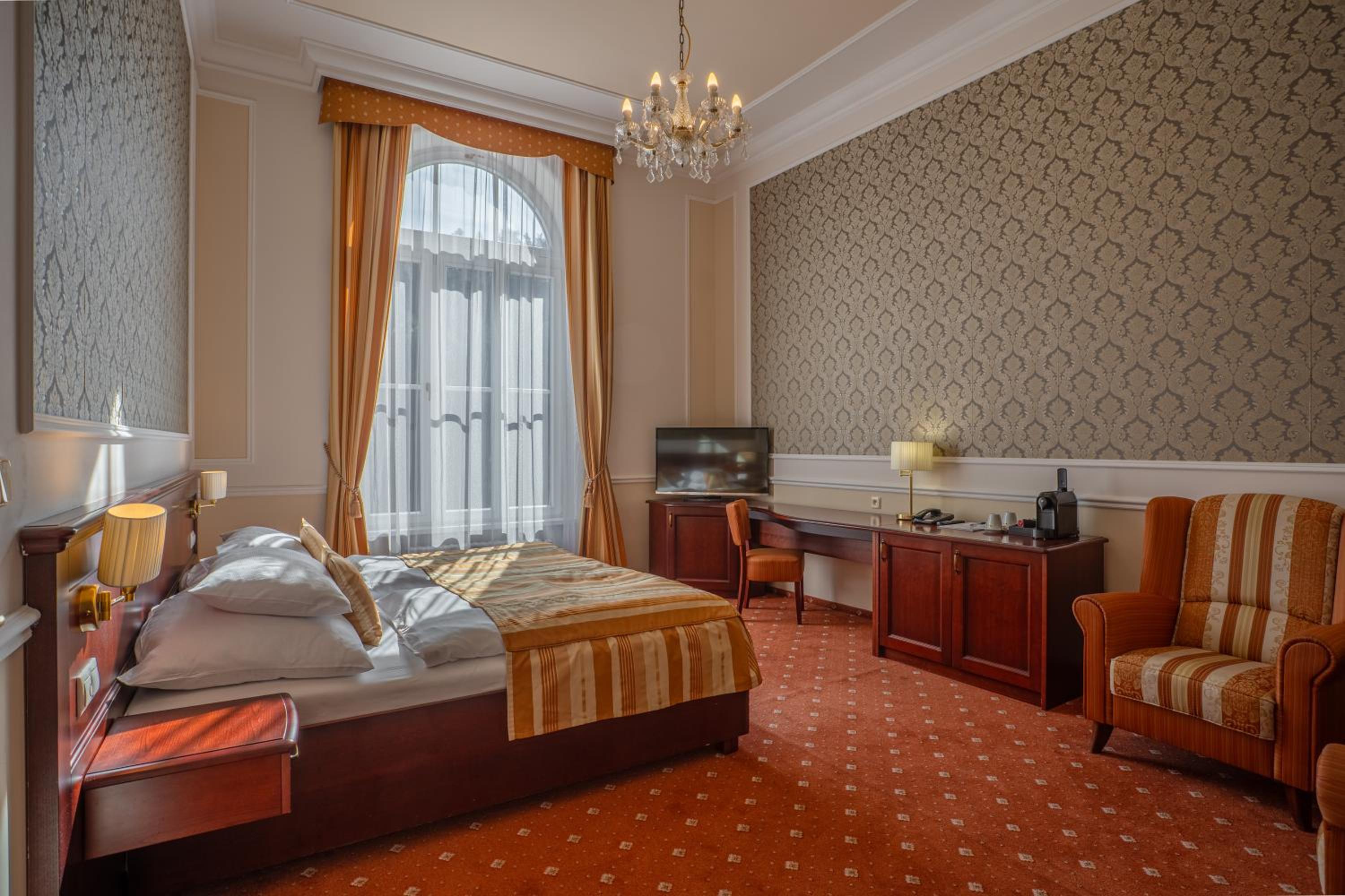 Superior Double or Twin Room - Photo 4
