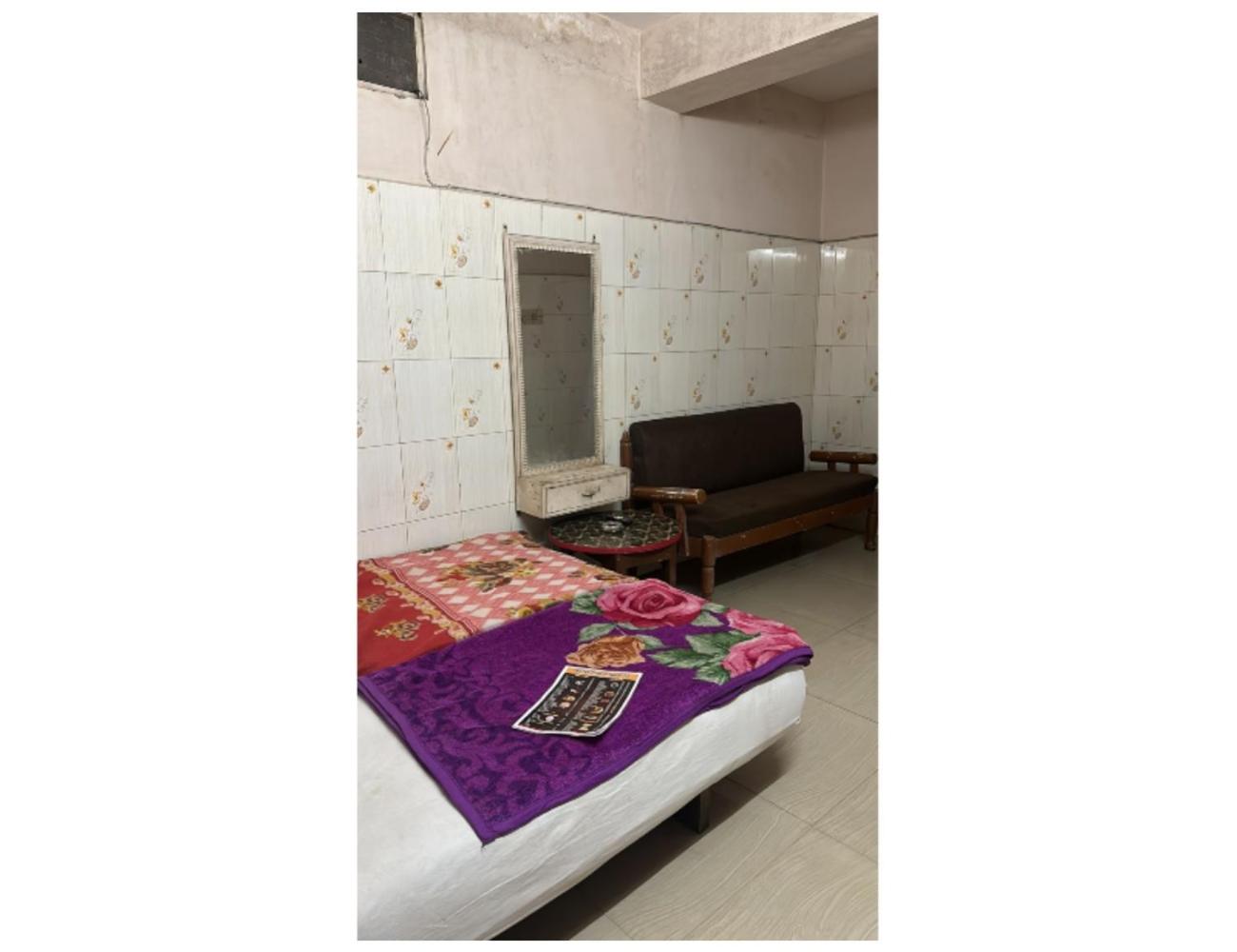 Budget Double Room photo 2