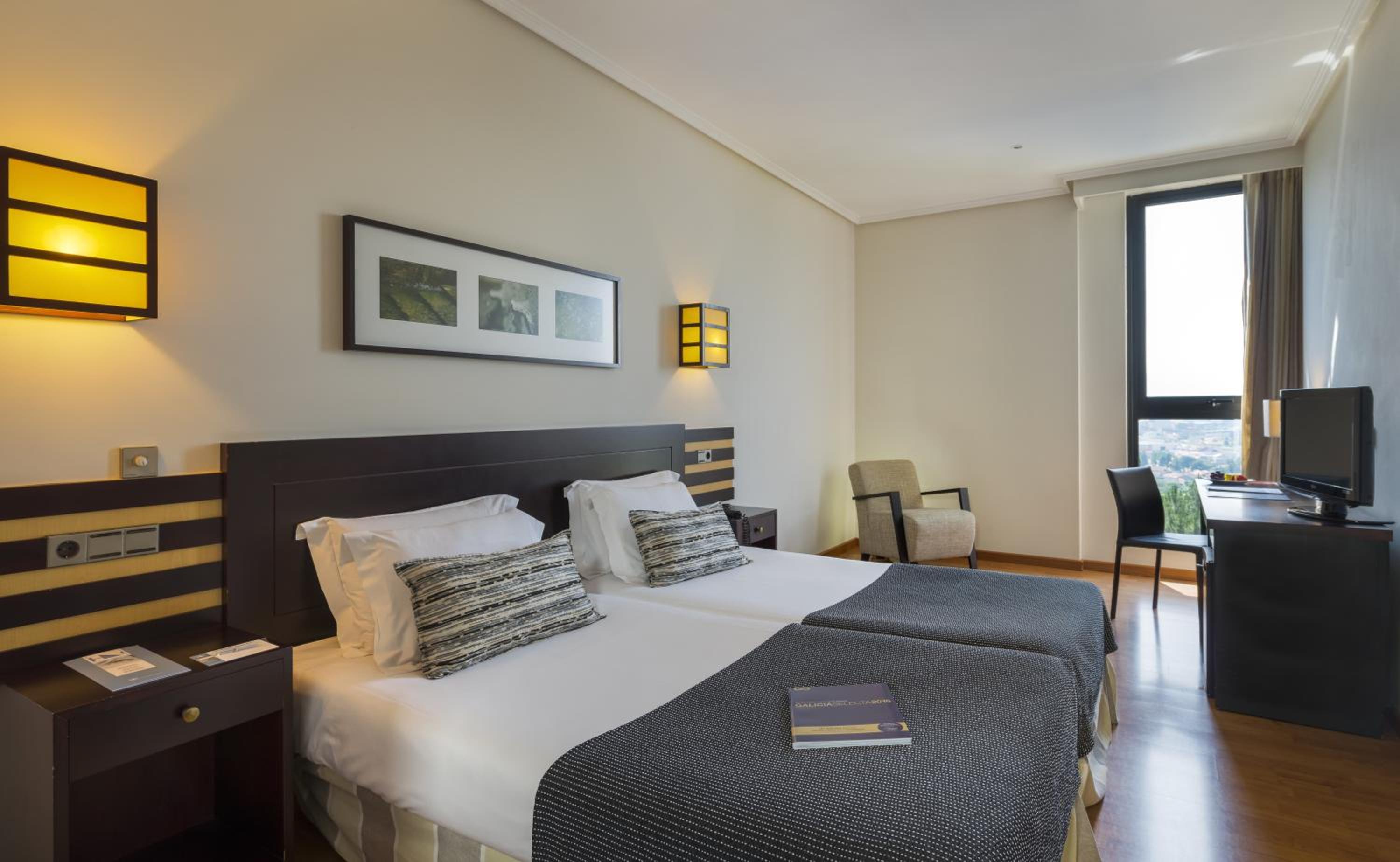 Double or Twin Room - Photo 2