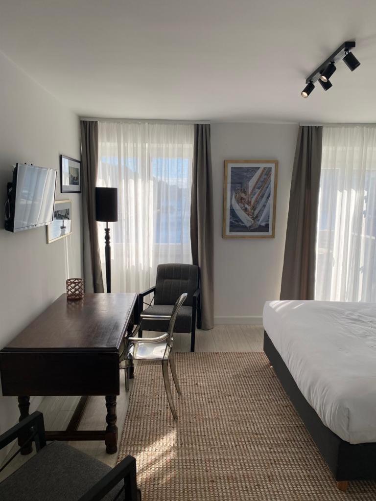 Deluxe Double Room with Balcony and Sea View photo 3
