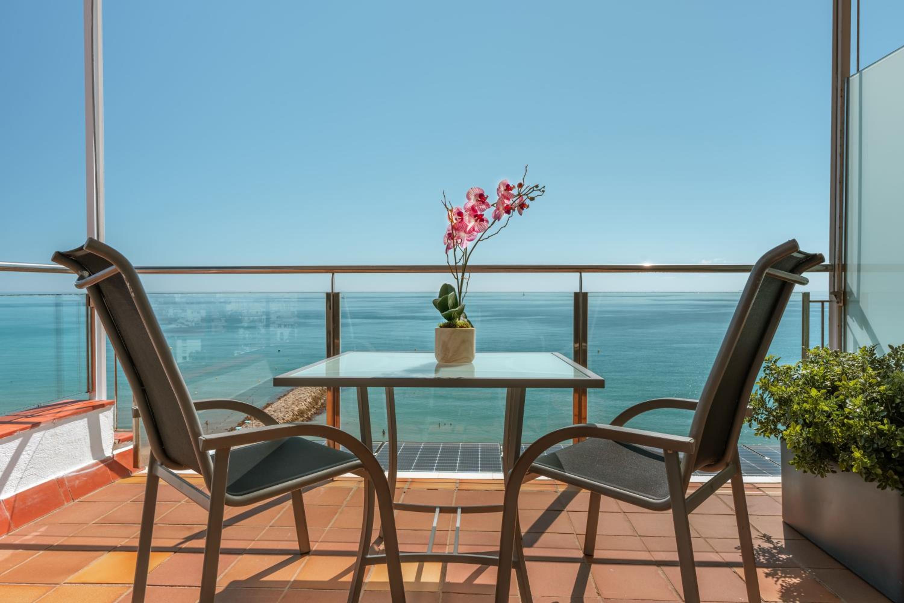 Superior Double or Twin Room with Sea View photo 2