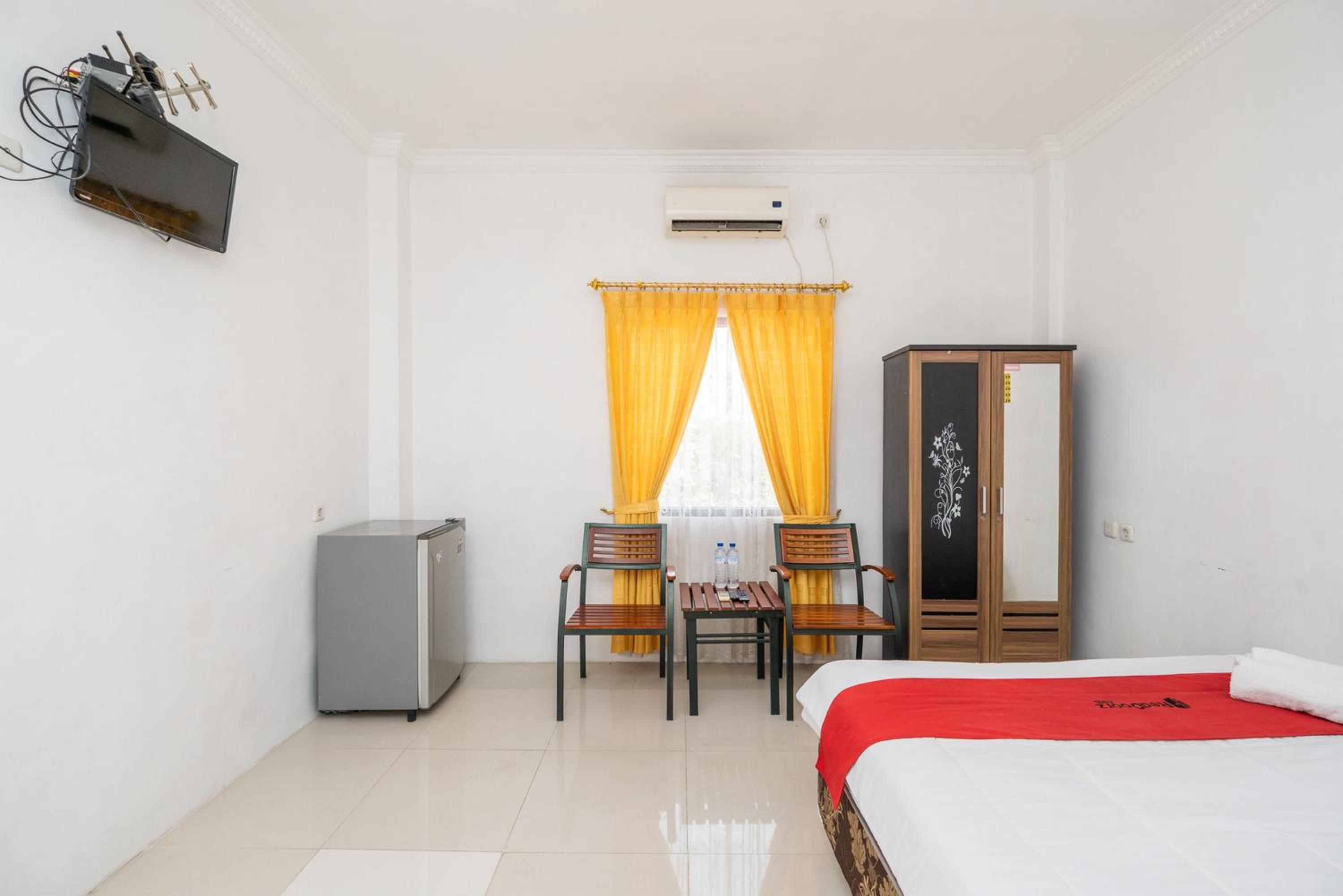 Standard Double Room - Photo 8