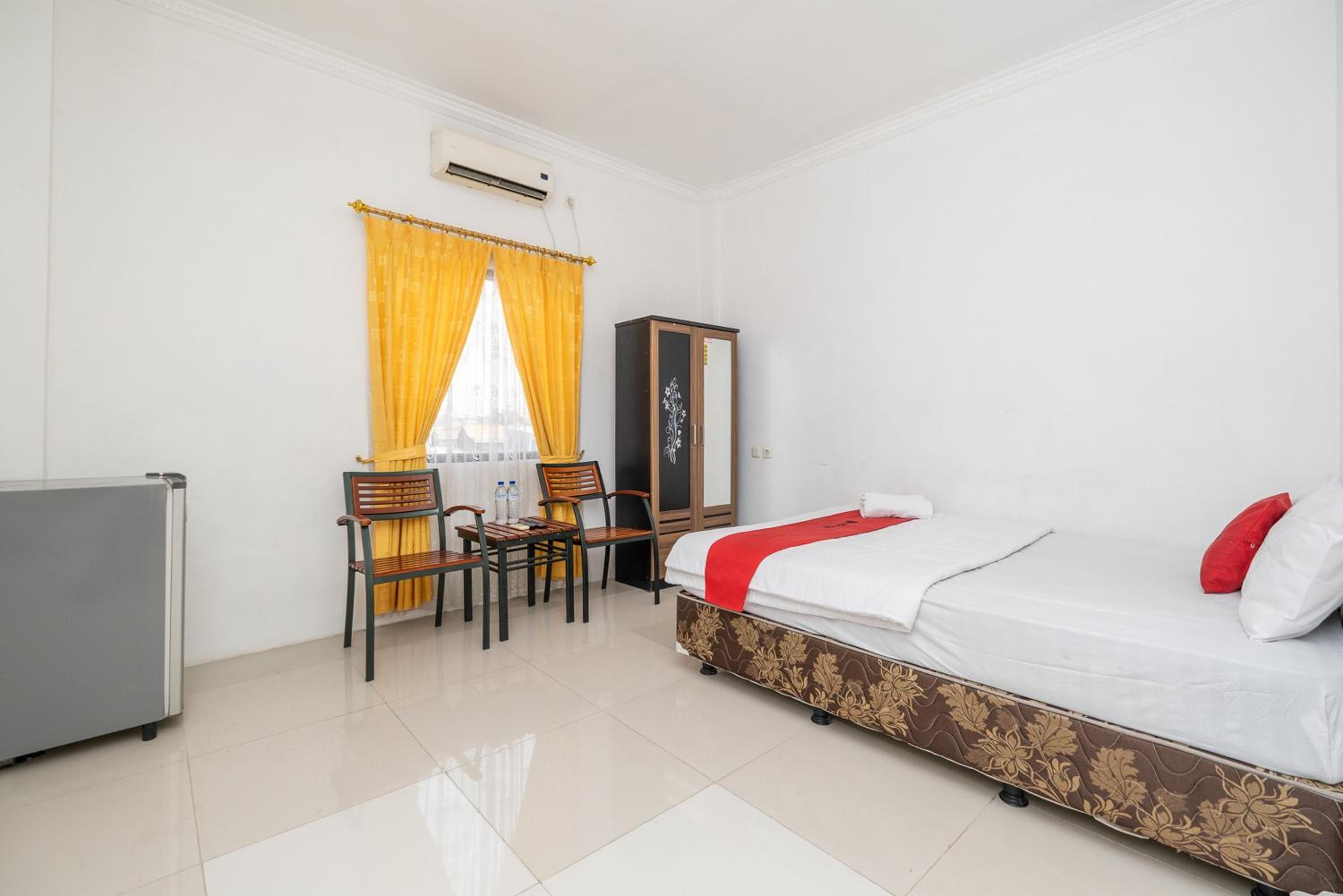 Standard Double Room - Photo 7