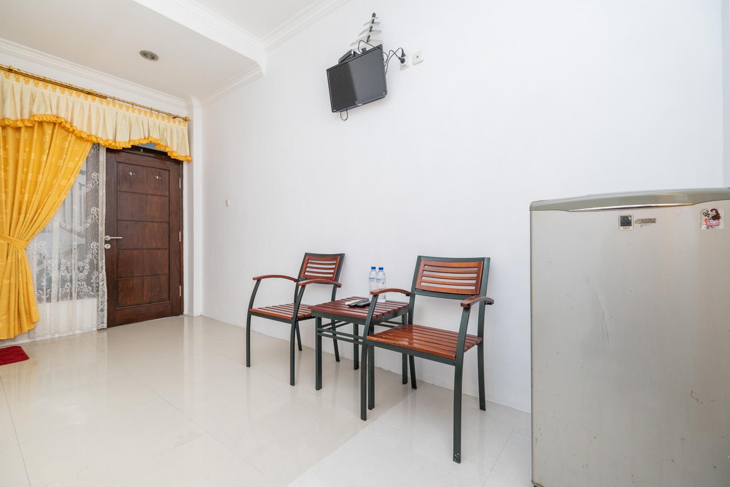 Standard Double Room - Photo 6