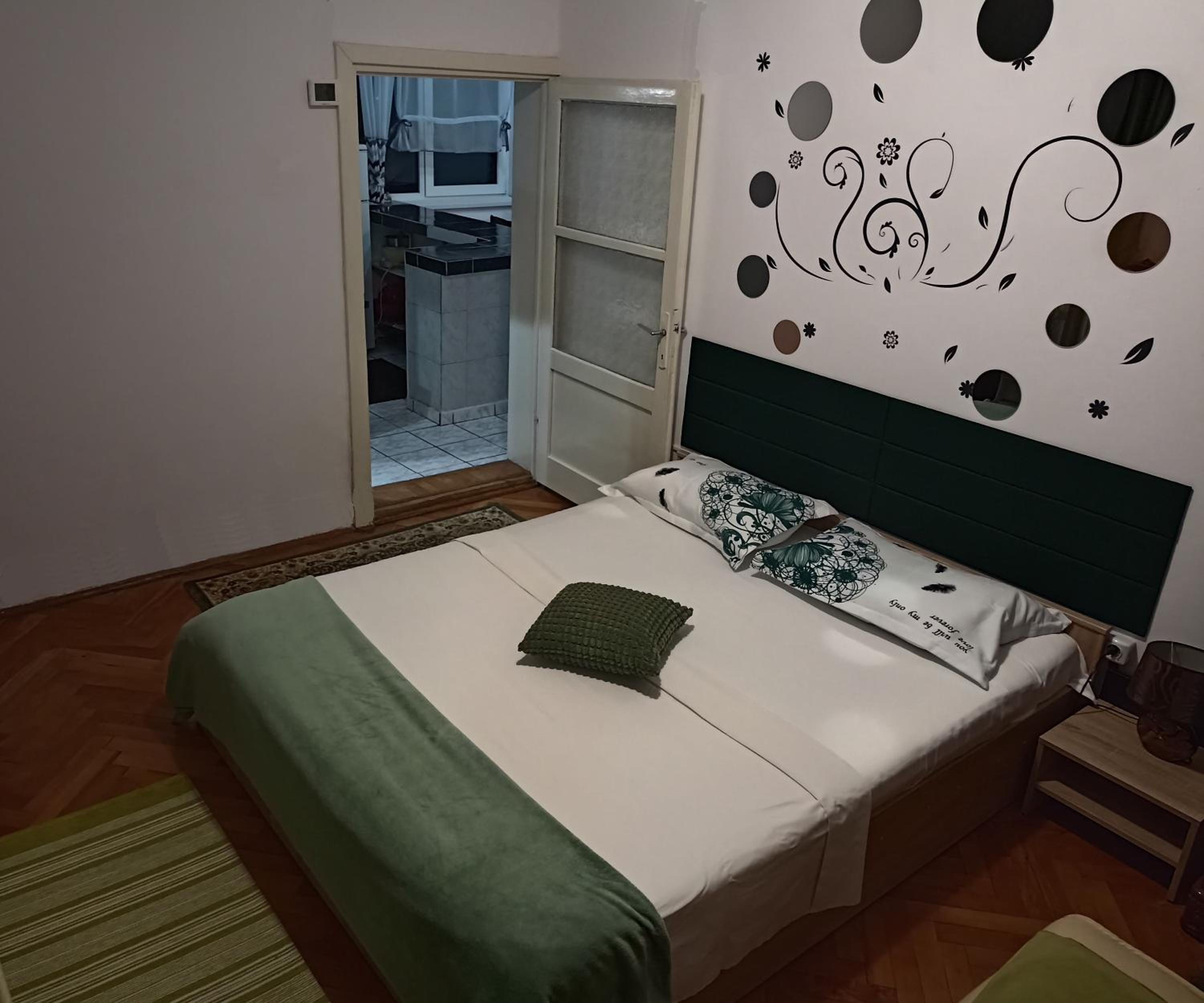 Apartment - Ground Floor photo 2