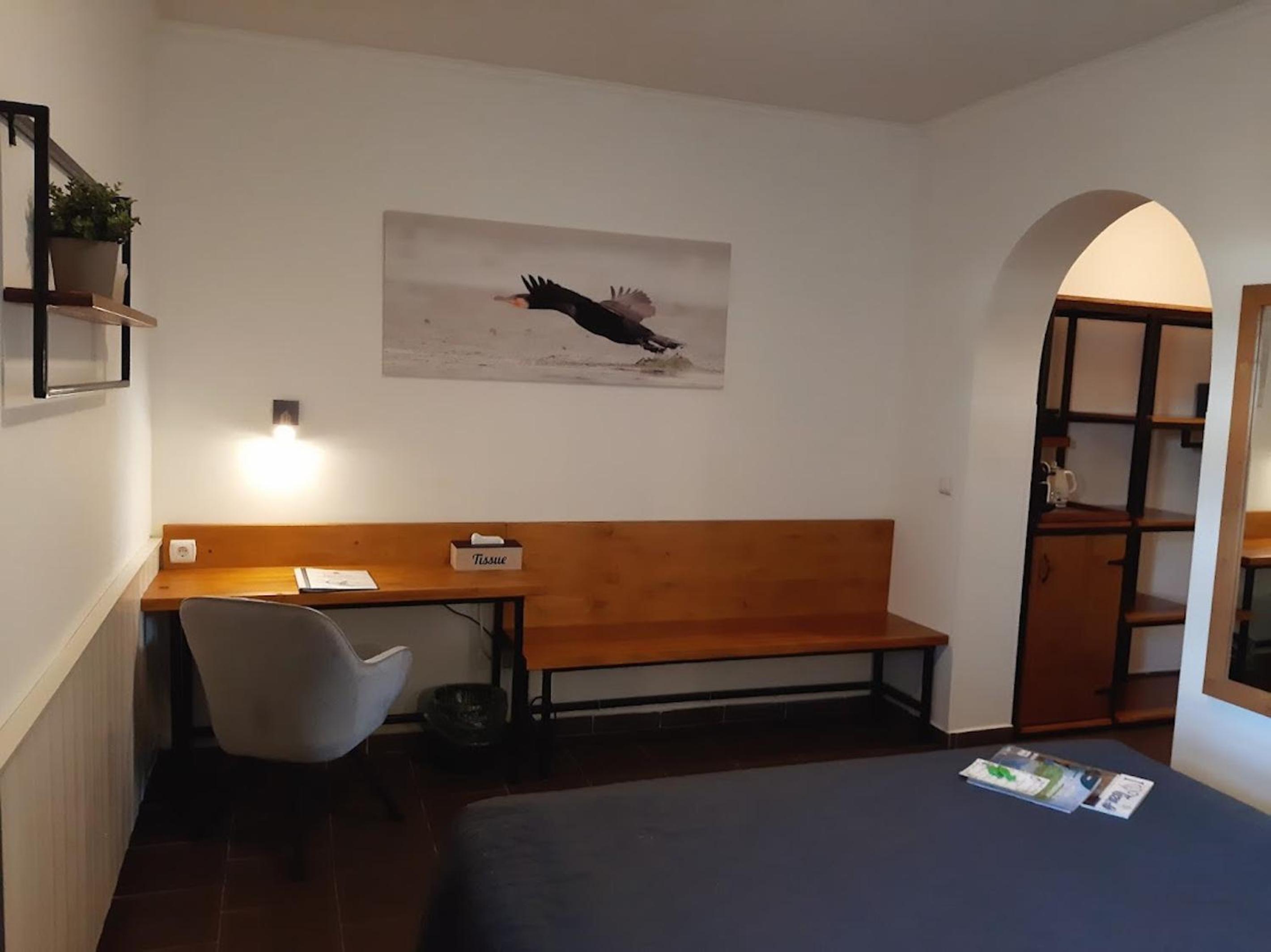 Deluxe King Room photo 3
