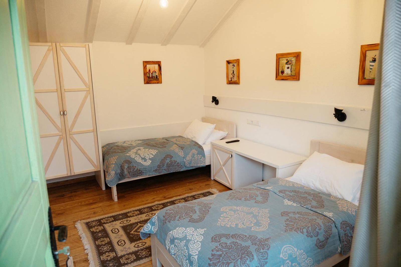 Double Room - Photo 4