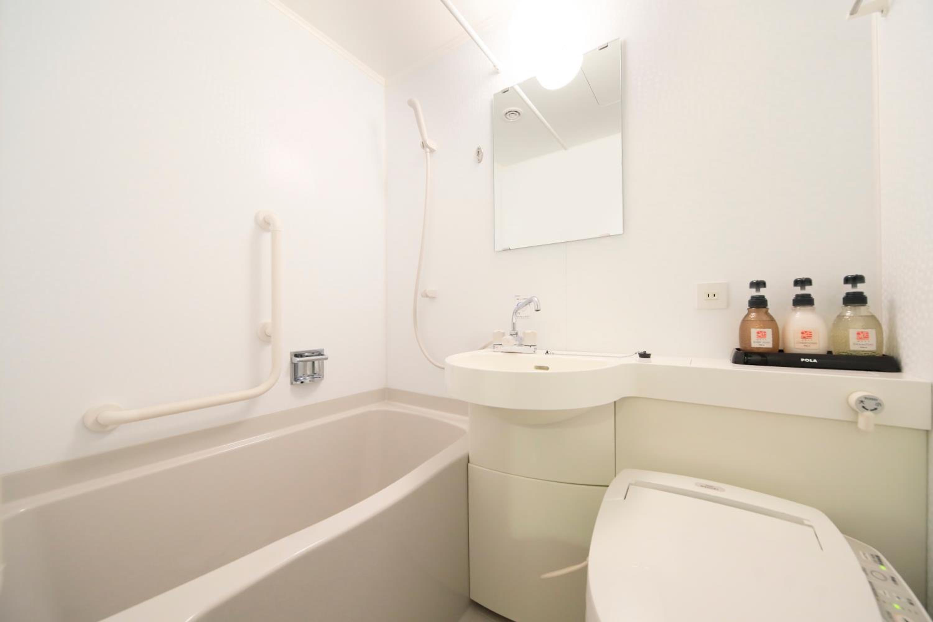Family Room with Bath - Photo 3