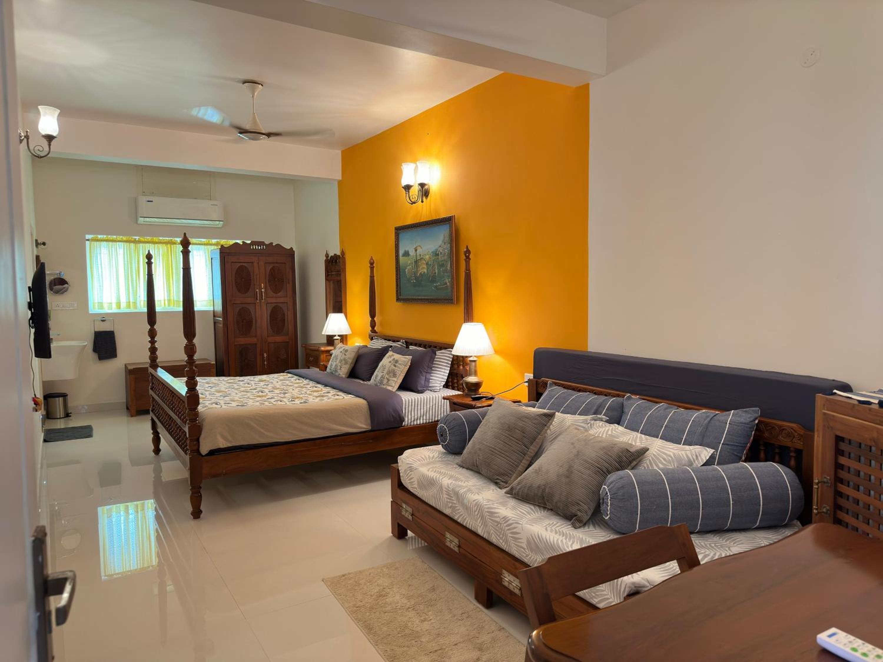 Standard King Room