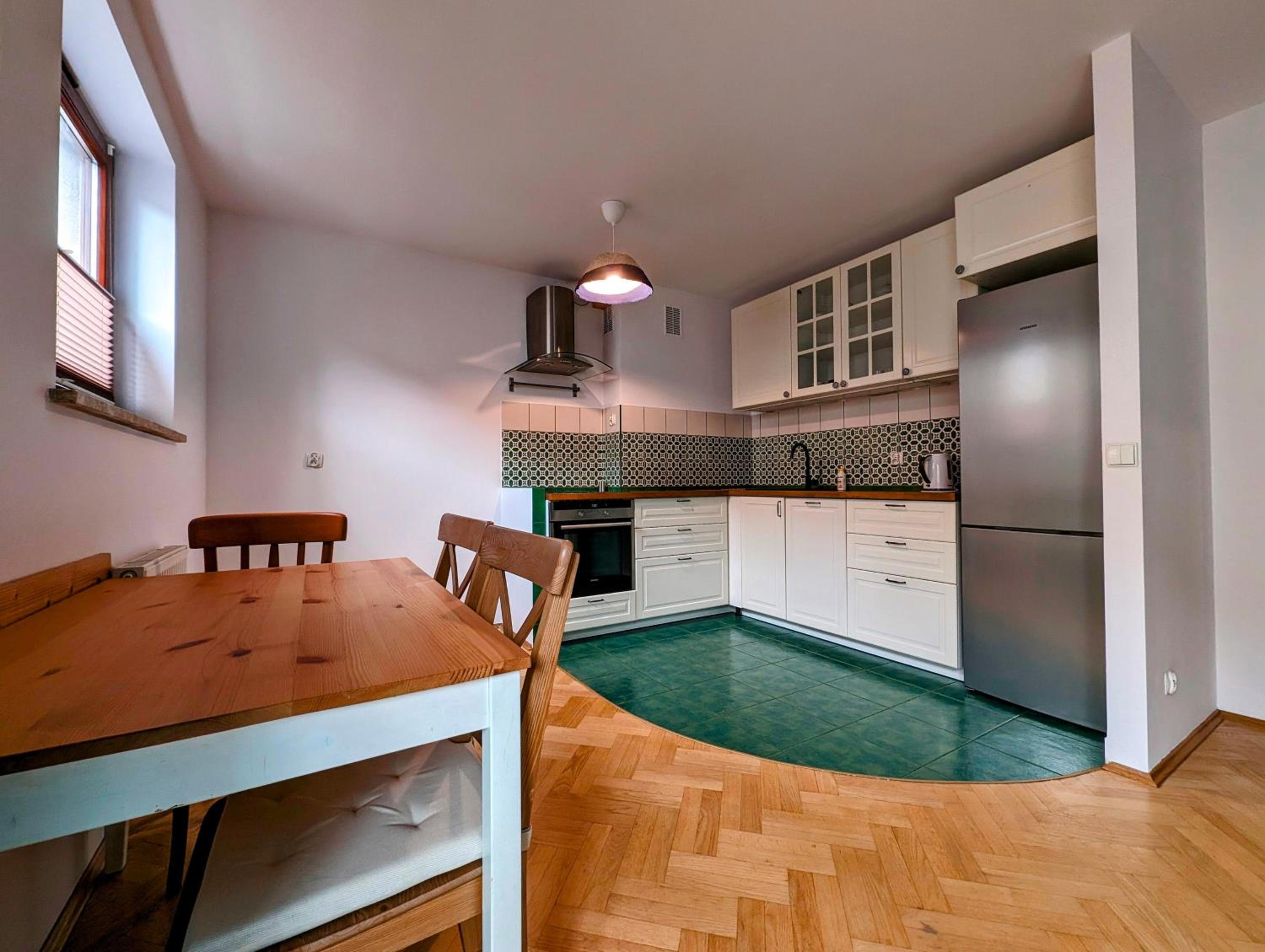 One-Bedroom Apartment - Photo 8