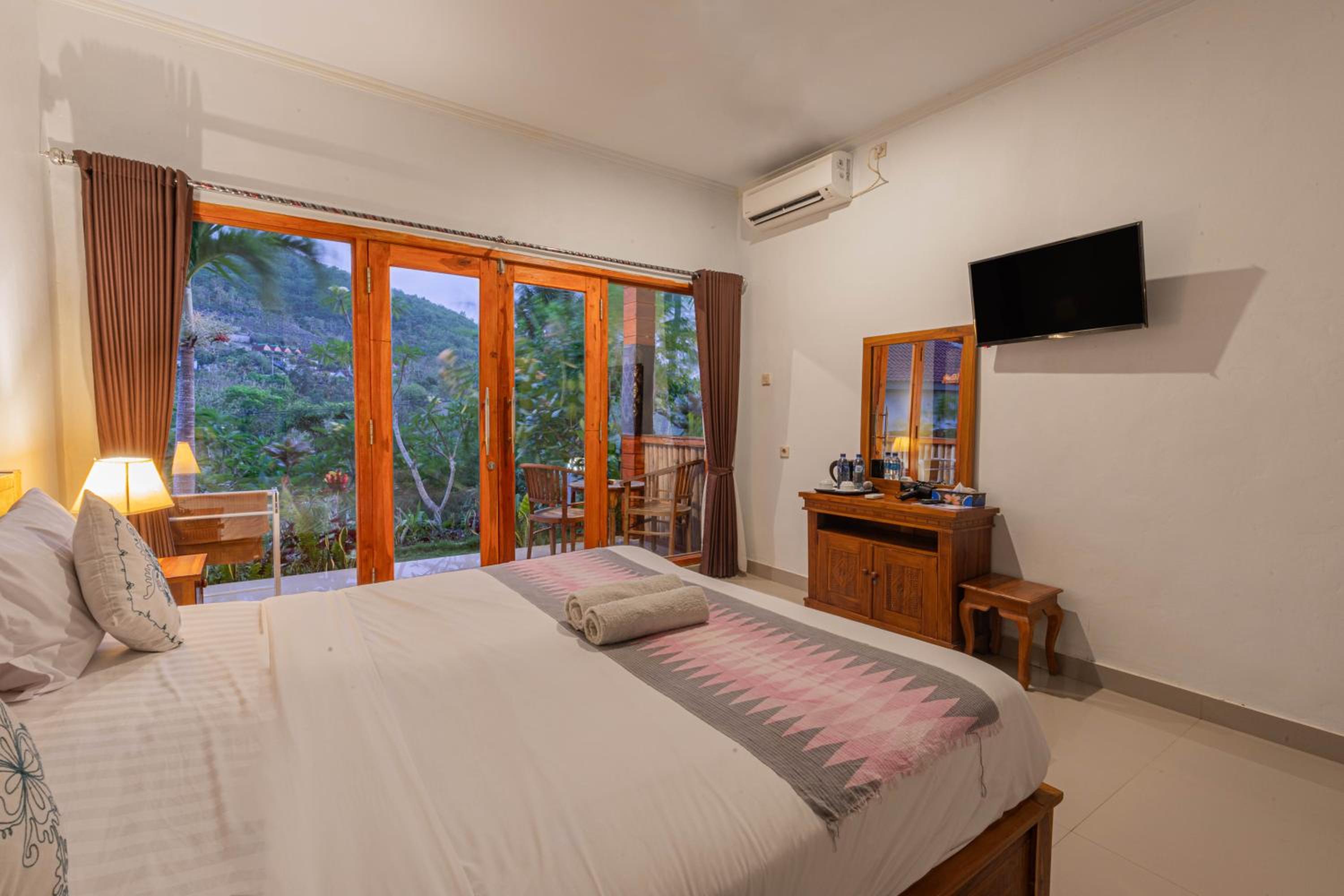 Double Room with Mountain View - Photo 17
