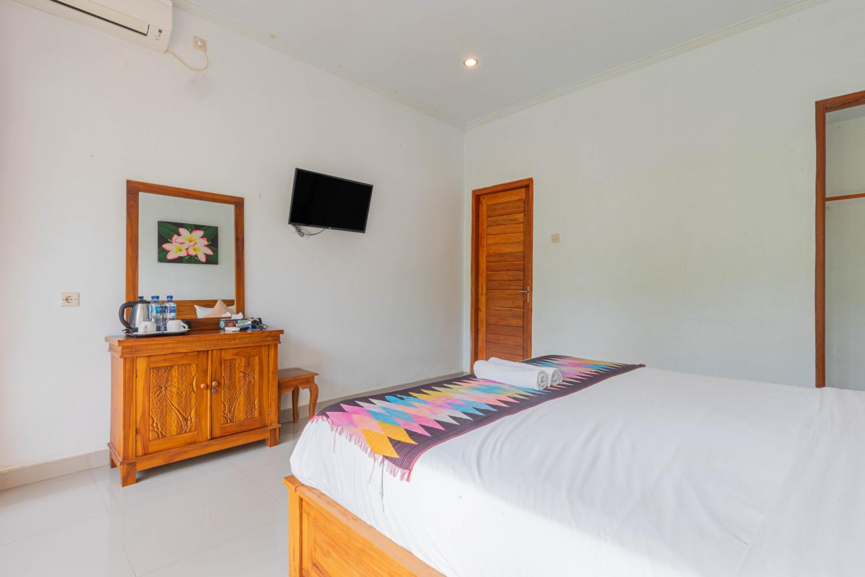Double Room with Mountain View - Photo 16