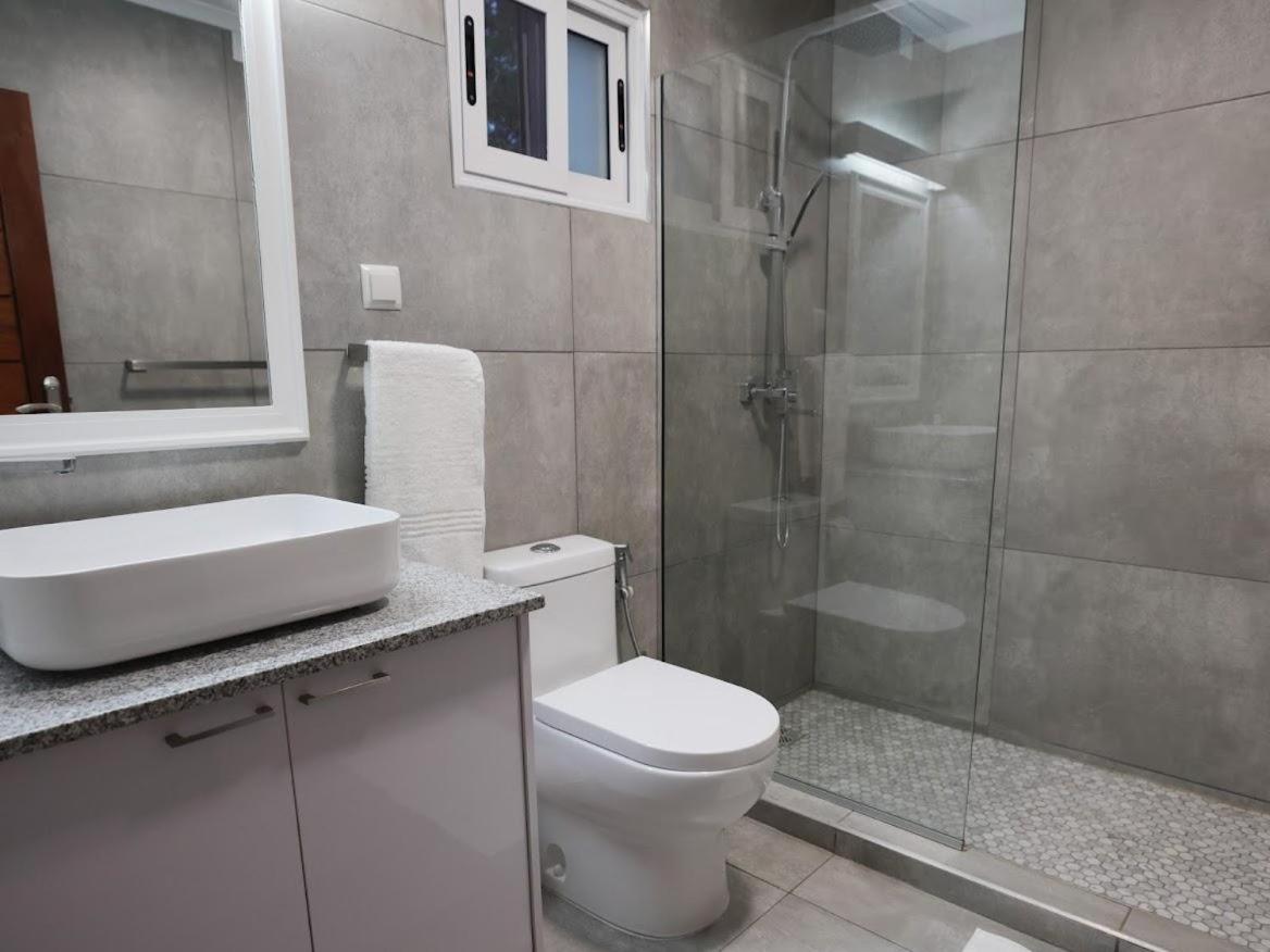 Family Room with Shower photo 3