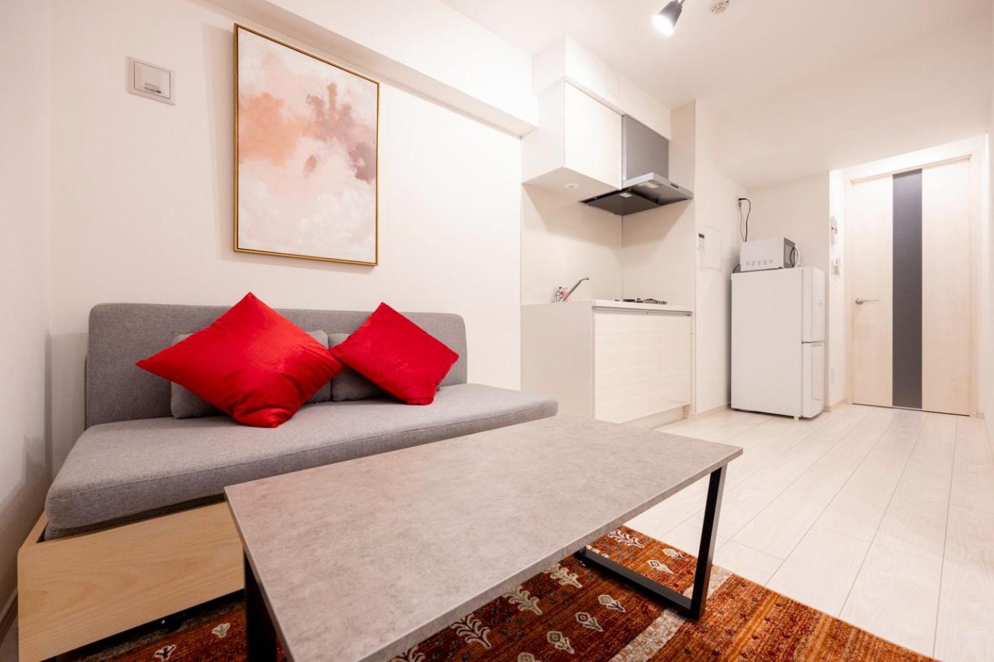 One-Bedroom Apartment photo 3