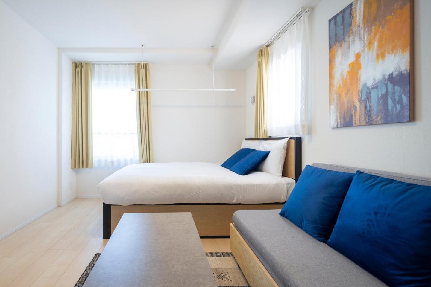 One-Bedroom Apartment photo 3