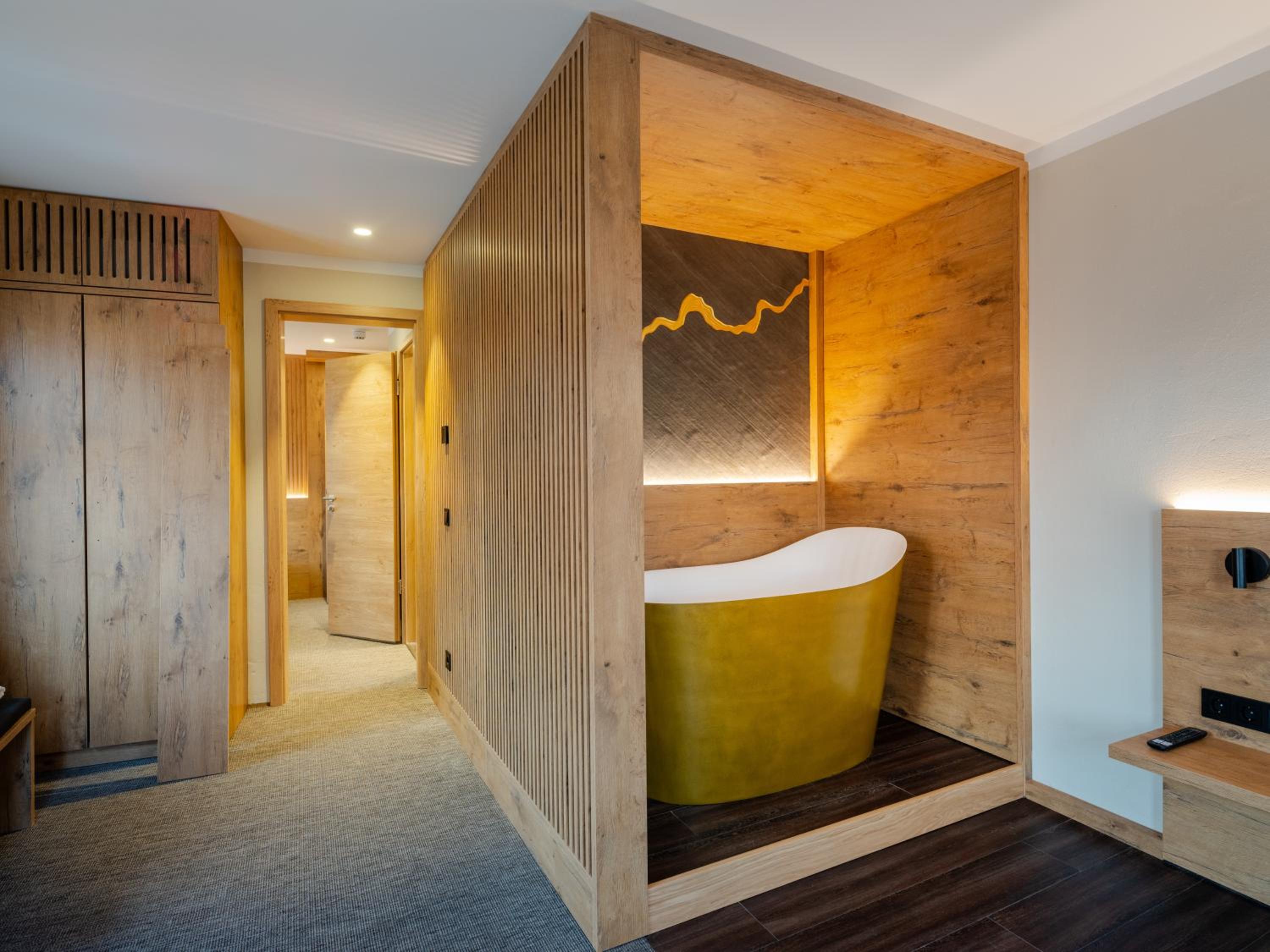 Suite with City View photo 2