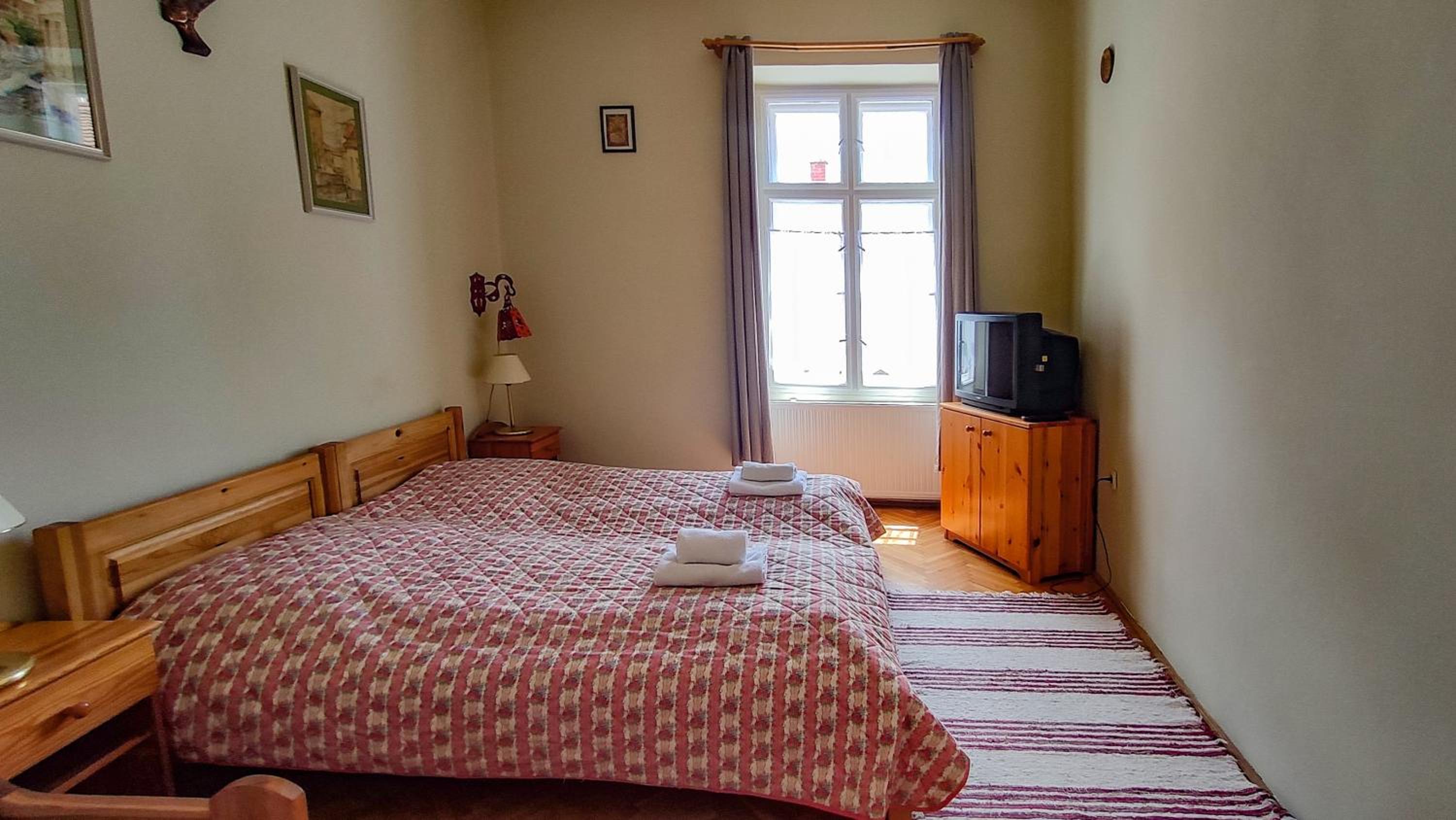One-Bedroom Apartment (2 Adults) - Photo 2