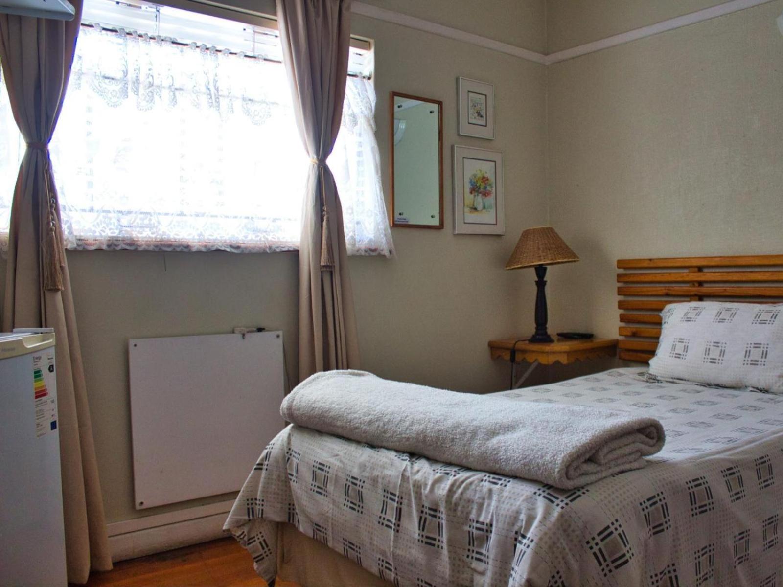 Basic Single Room photo 2