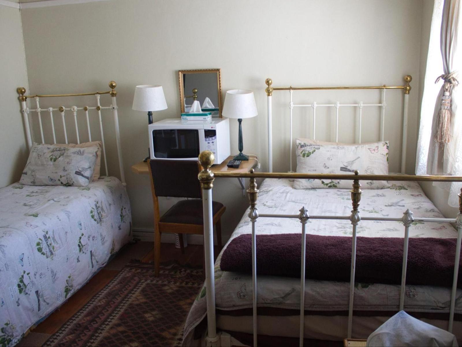Standard Twin Room photo 2