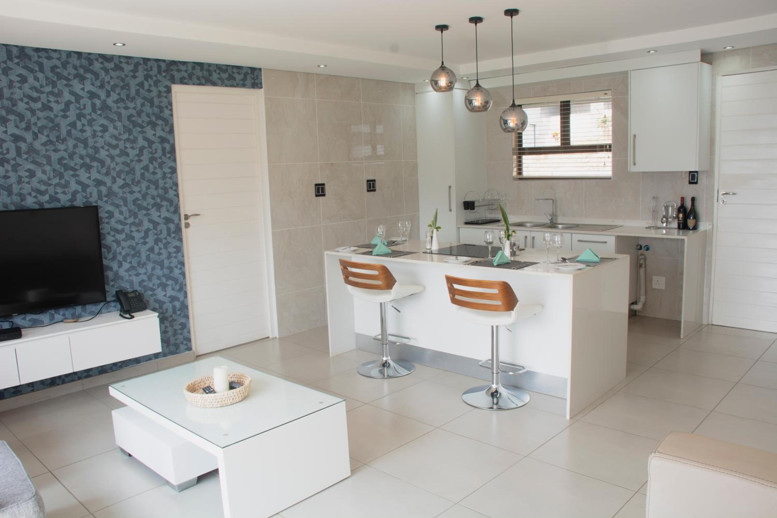 Three-Bedroom Villa - Photo 12