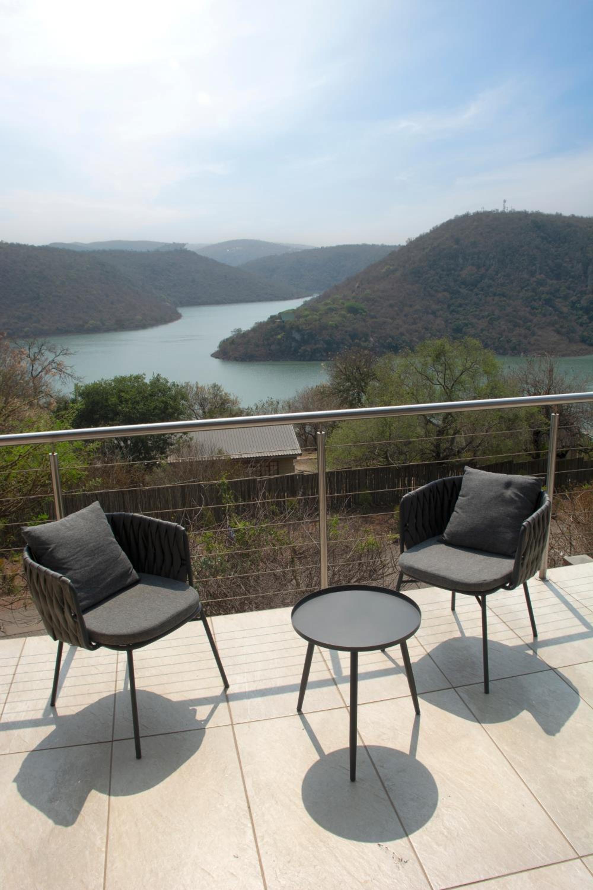 Three-Bedroom Villa - Photo 17